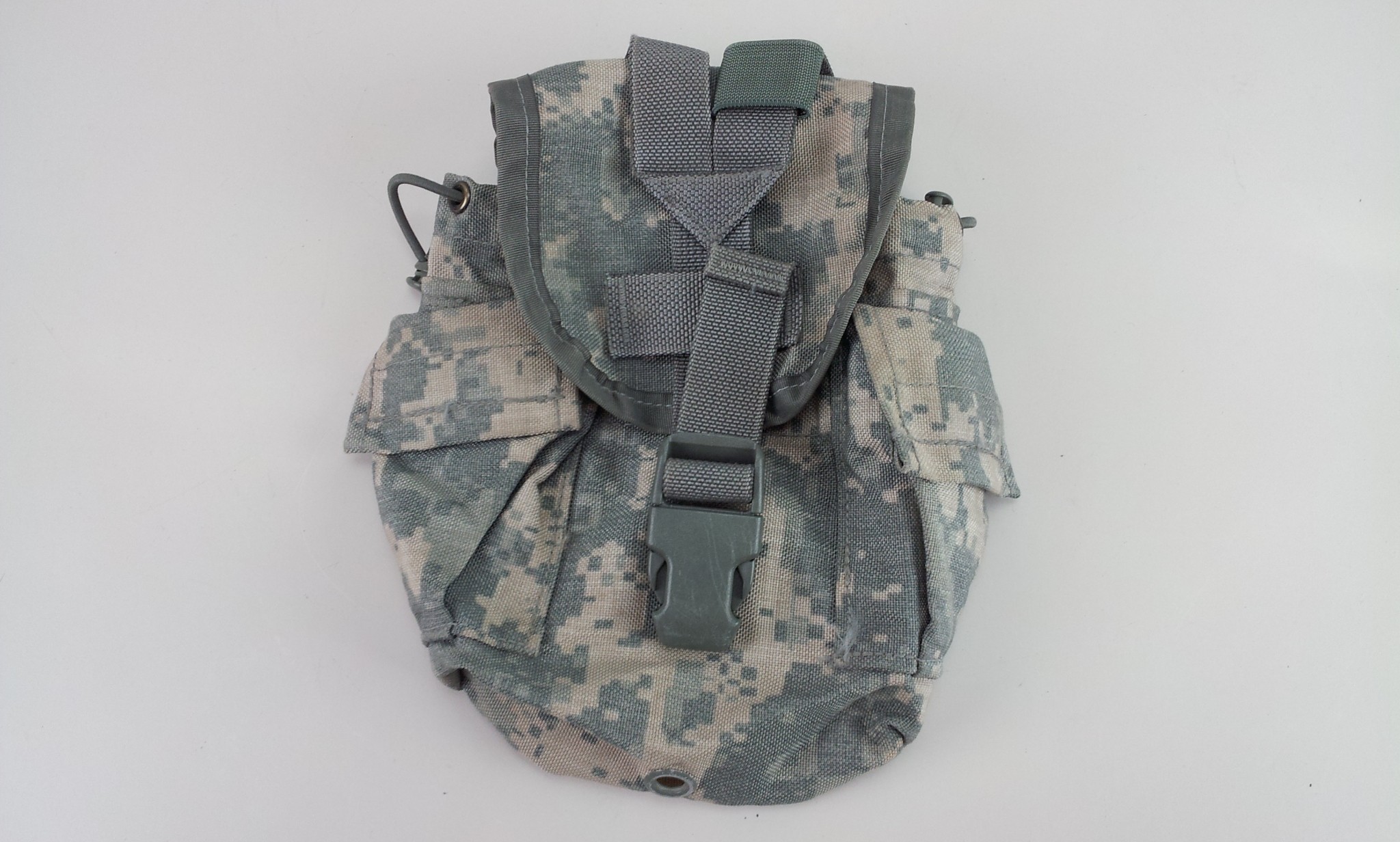 USGI MOLLE II 1 QT Canteen Cover / Utility Pouch Digital ACU 