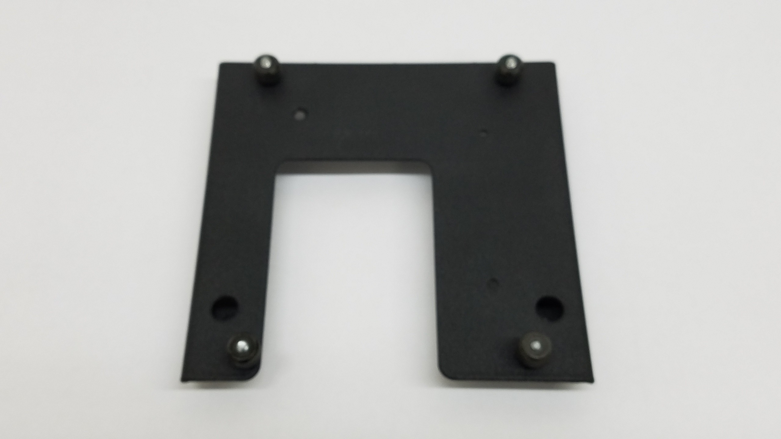 Chief SLB685 Custom Interface Bracket for RPA, RPM,Smart-Lift Projector Mounts