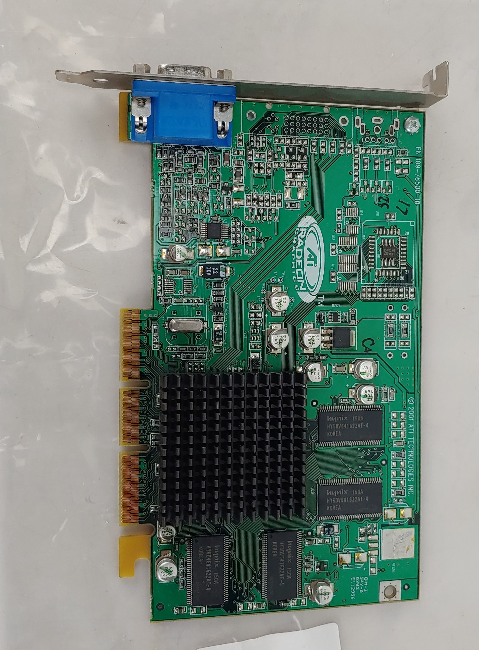 ATI Radeon 7000 AGP VGA 32MB GRAPHIC CARD