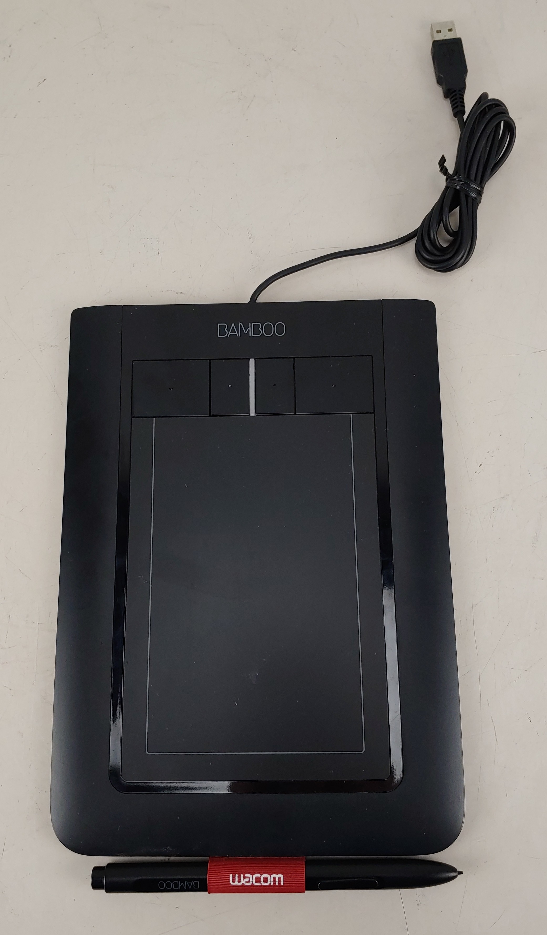 WACOM CTH-460 Bamboo Pen and Touch Graphics Tablet