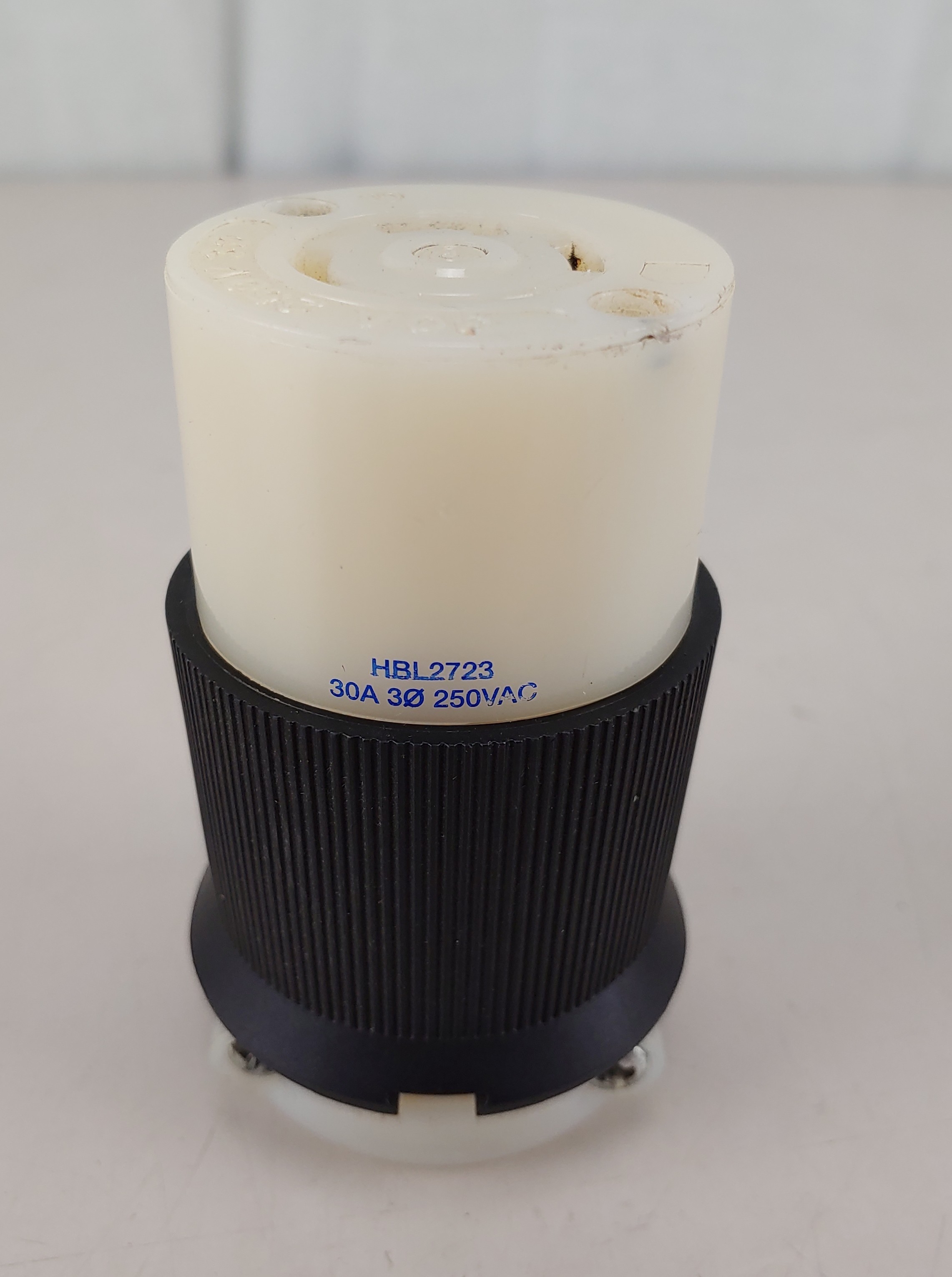 Hubbell HBL2723 Twist Lock 30 AMP 250V Female Receptacle