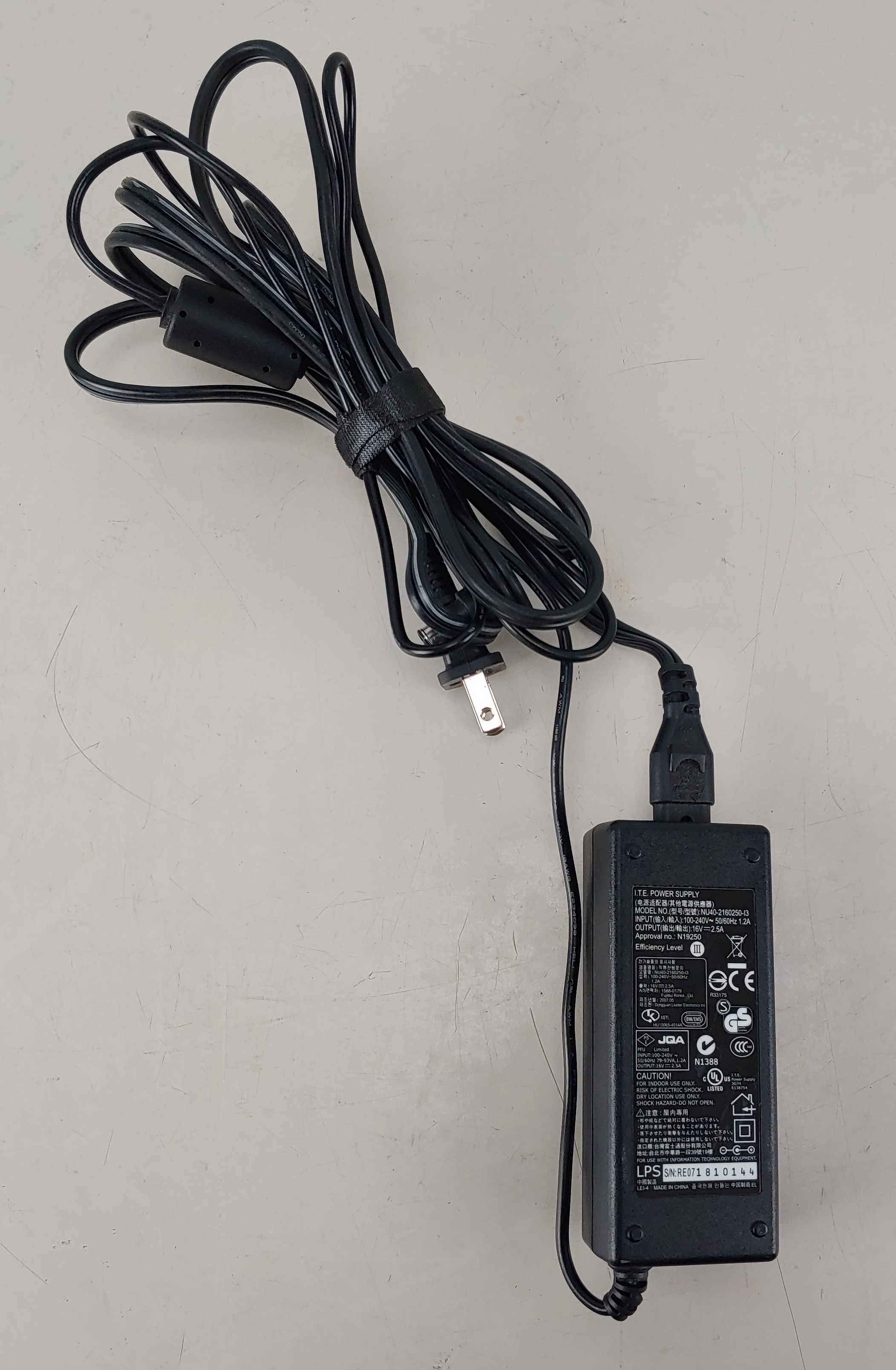 I.T.E. AC Adapter NU40-2160250-I3 16V 2.5A