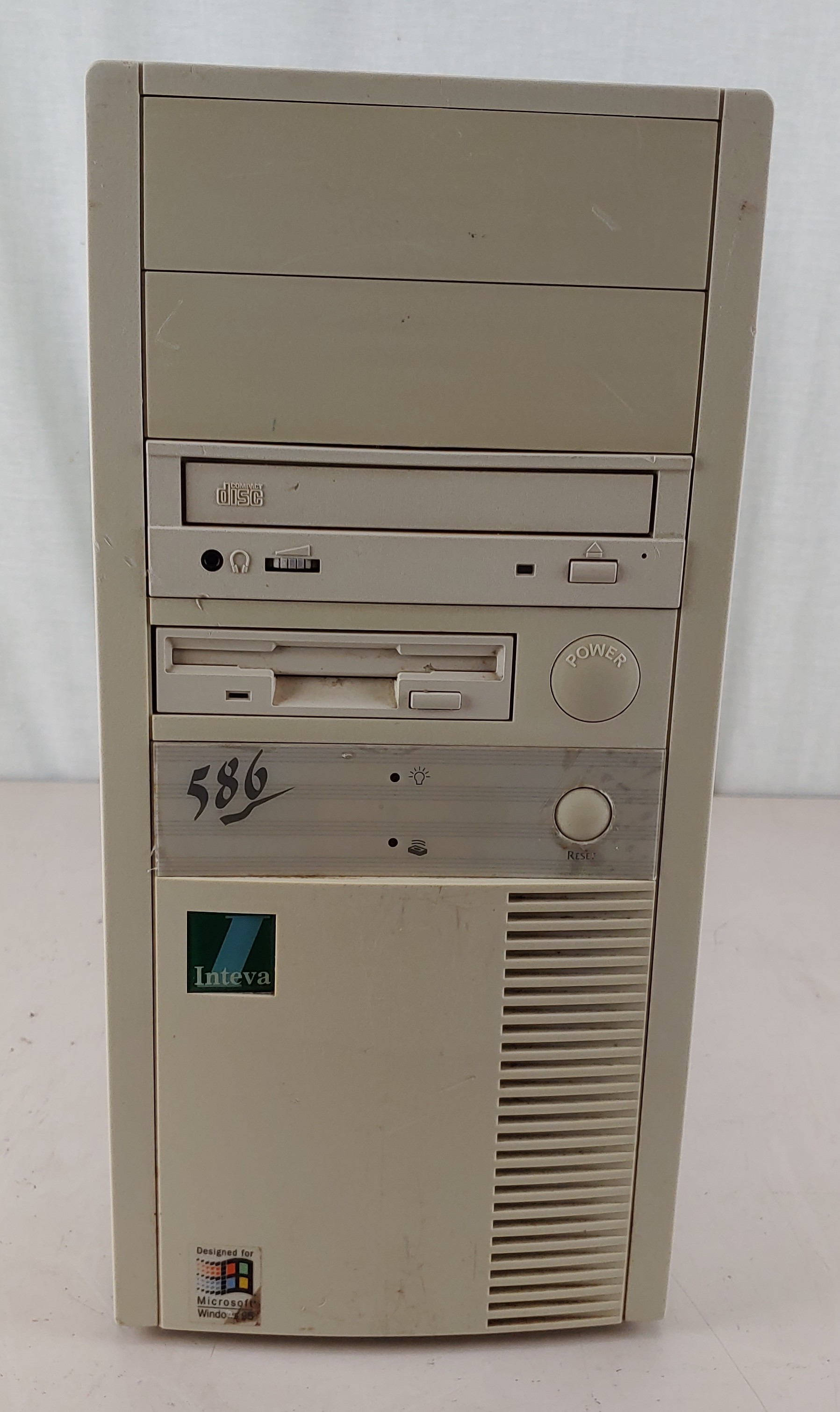 FOR PARTS Vintage 586 PC