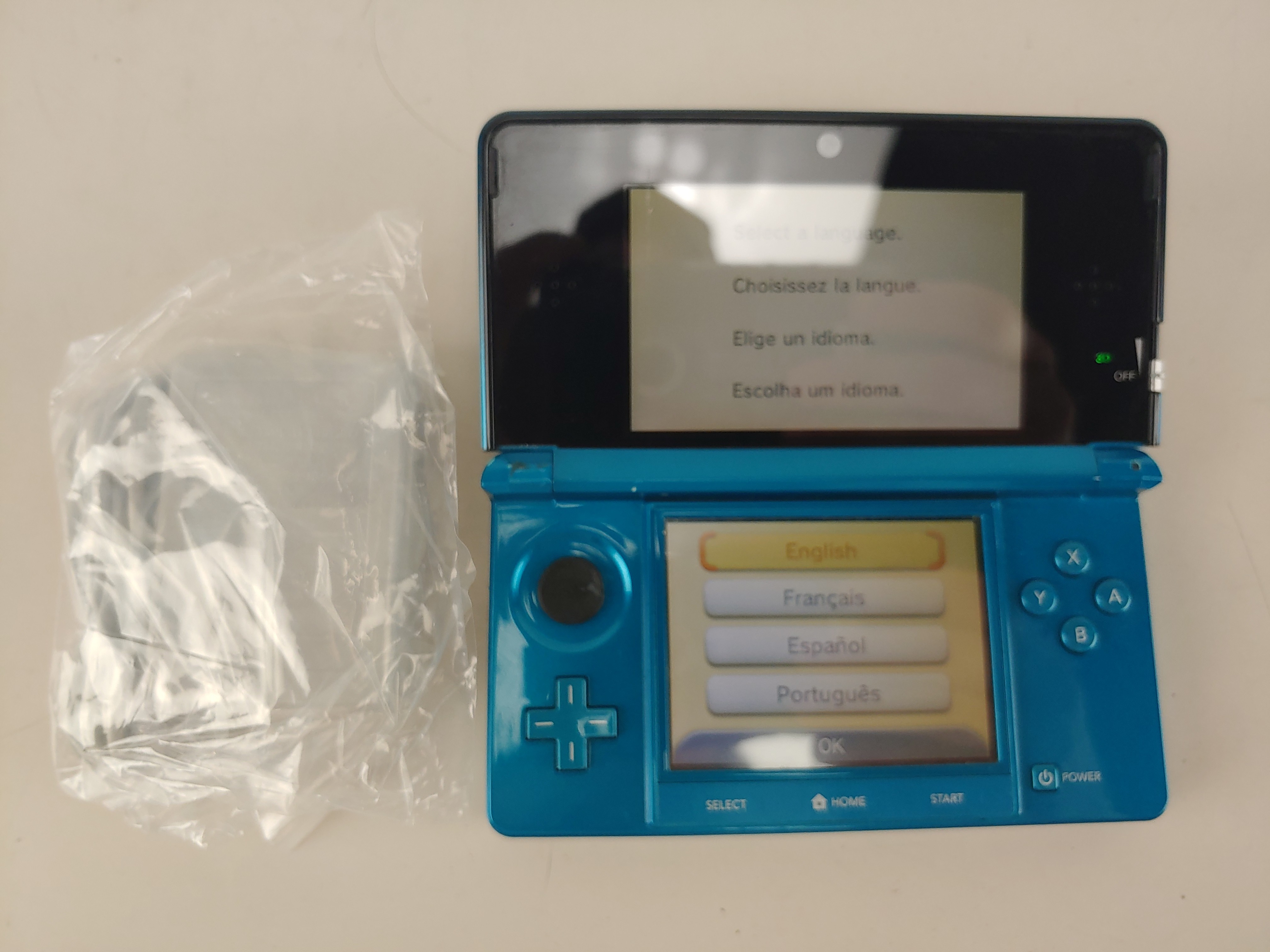 USED Nintendo 3DS Handheld System and AC Adapter