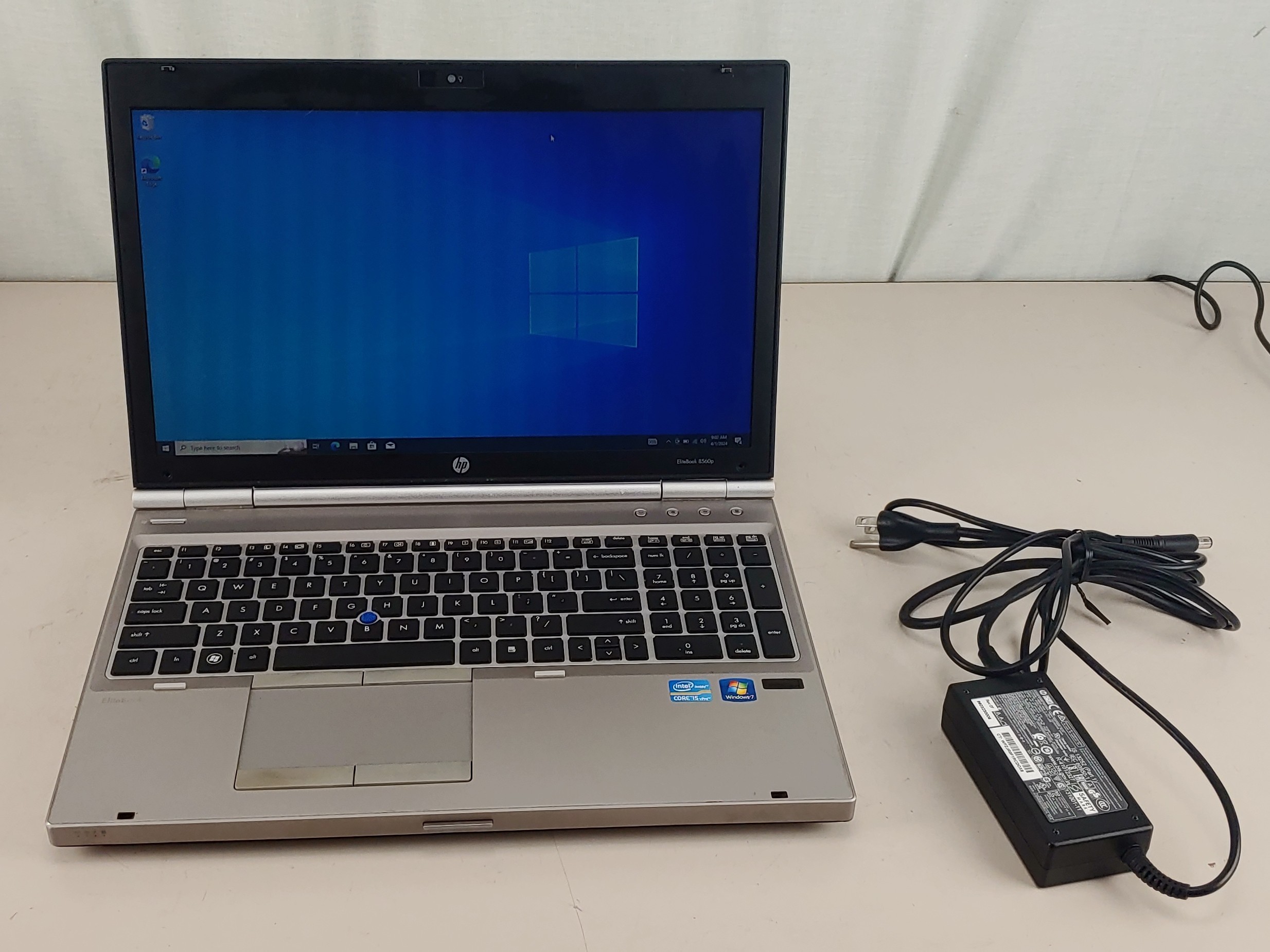 HP ELITEBOOK 8560P G2 Laptop 8GB RAM 500GB HDD i7-2640M@2.80GHz 
