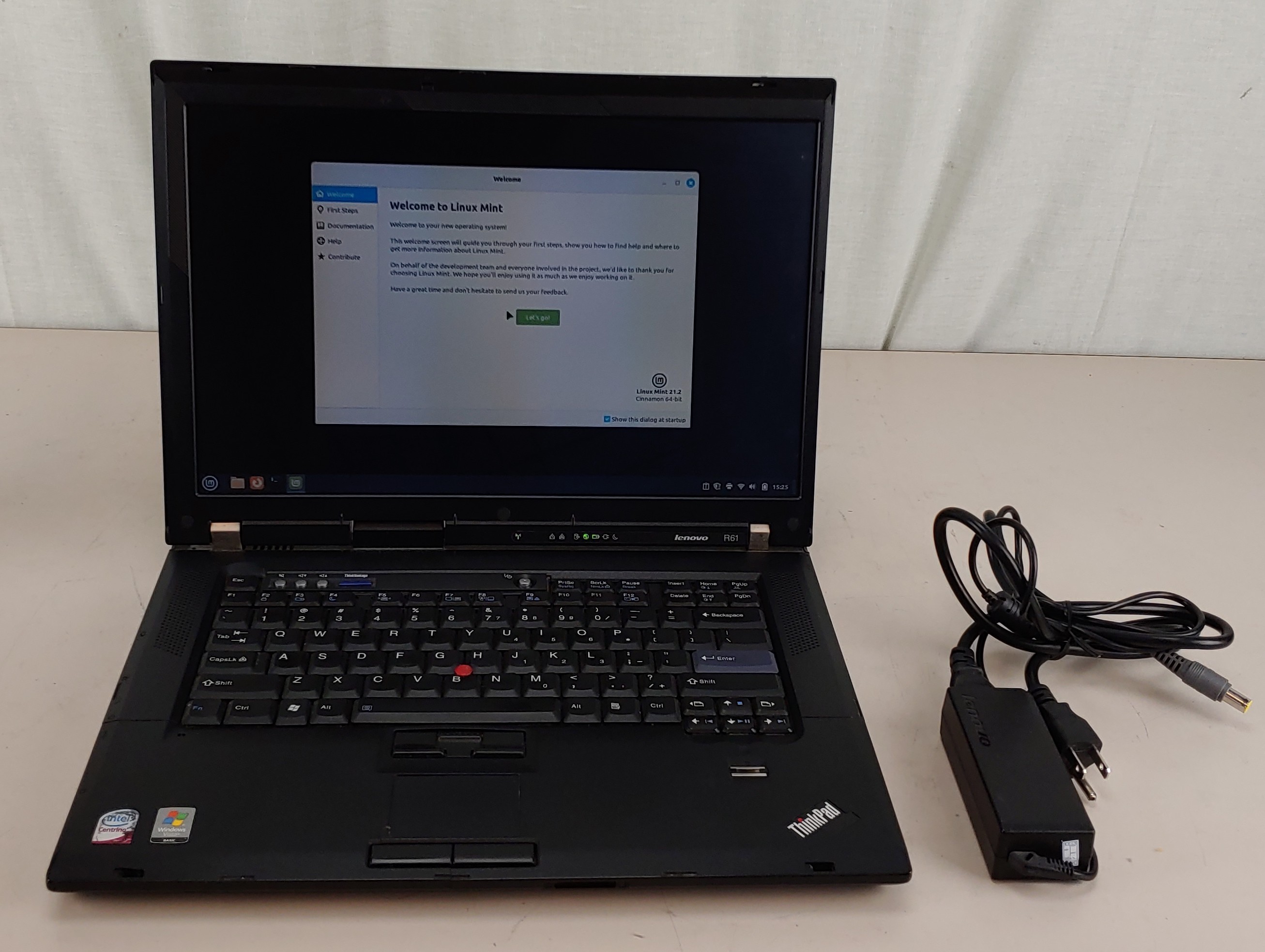 Lenovo ThinkPad R61 C2D T7100 2GB 80GB HDD Linux Mint