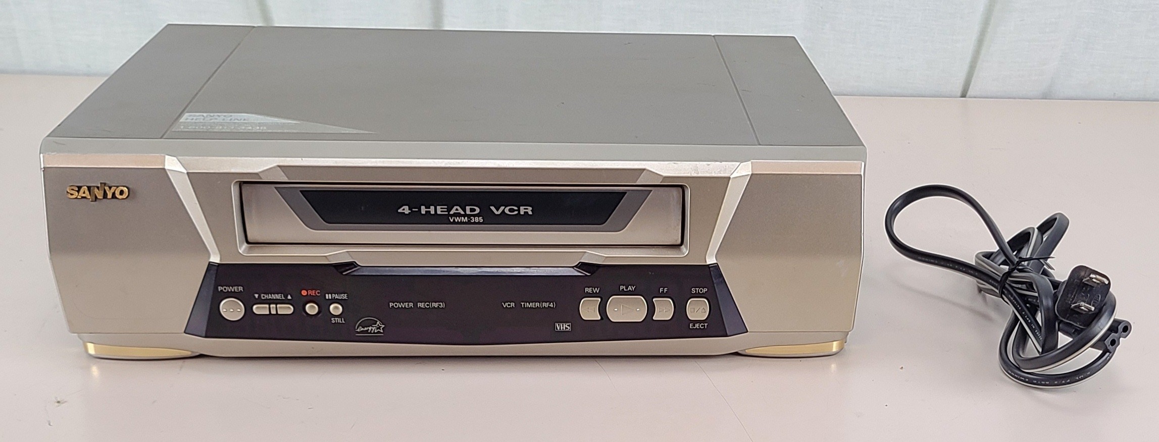 Vintage Sanyo VWM-385 VCR VHS 4 Head