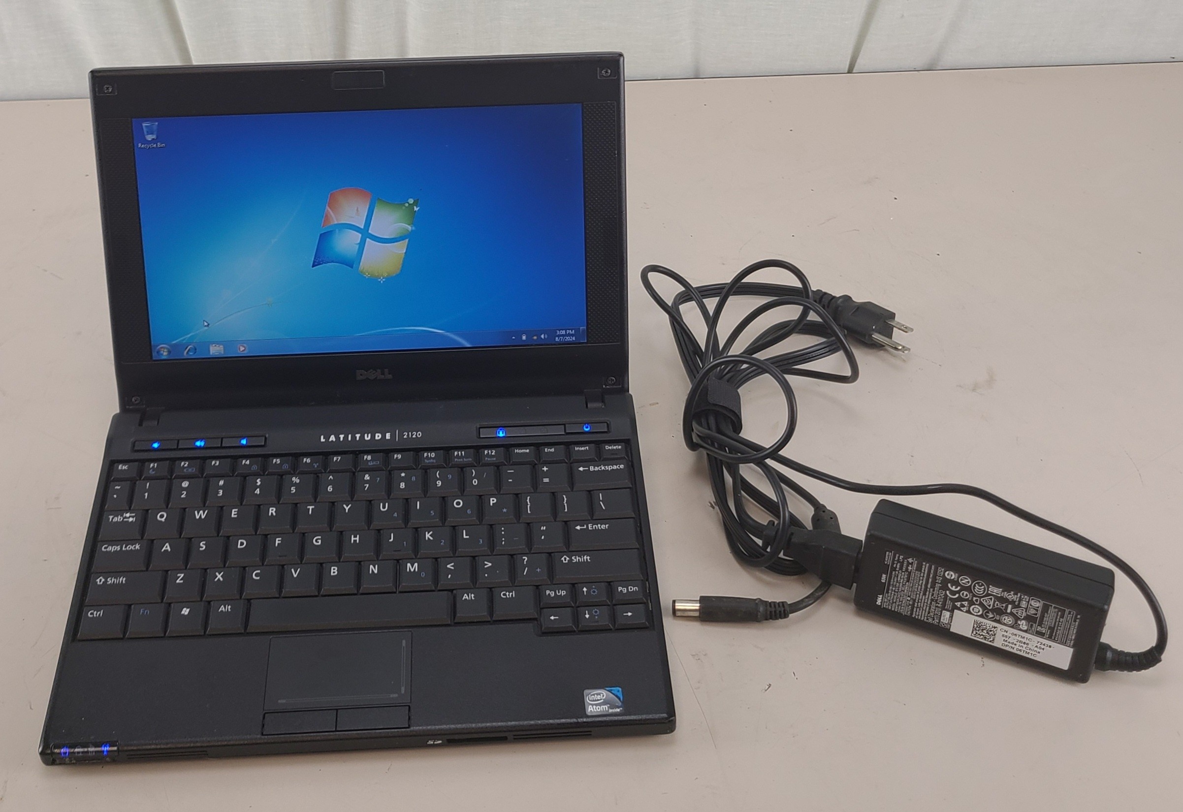 Dell Latitude 2120 Intel Atom N455 2GB 320GB HDD WIN 7 PRO