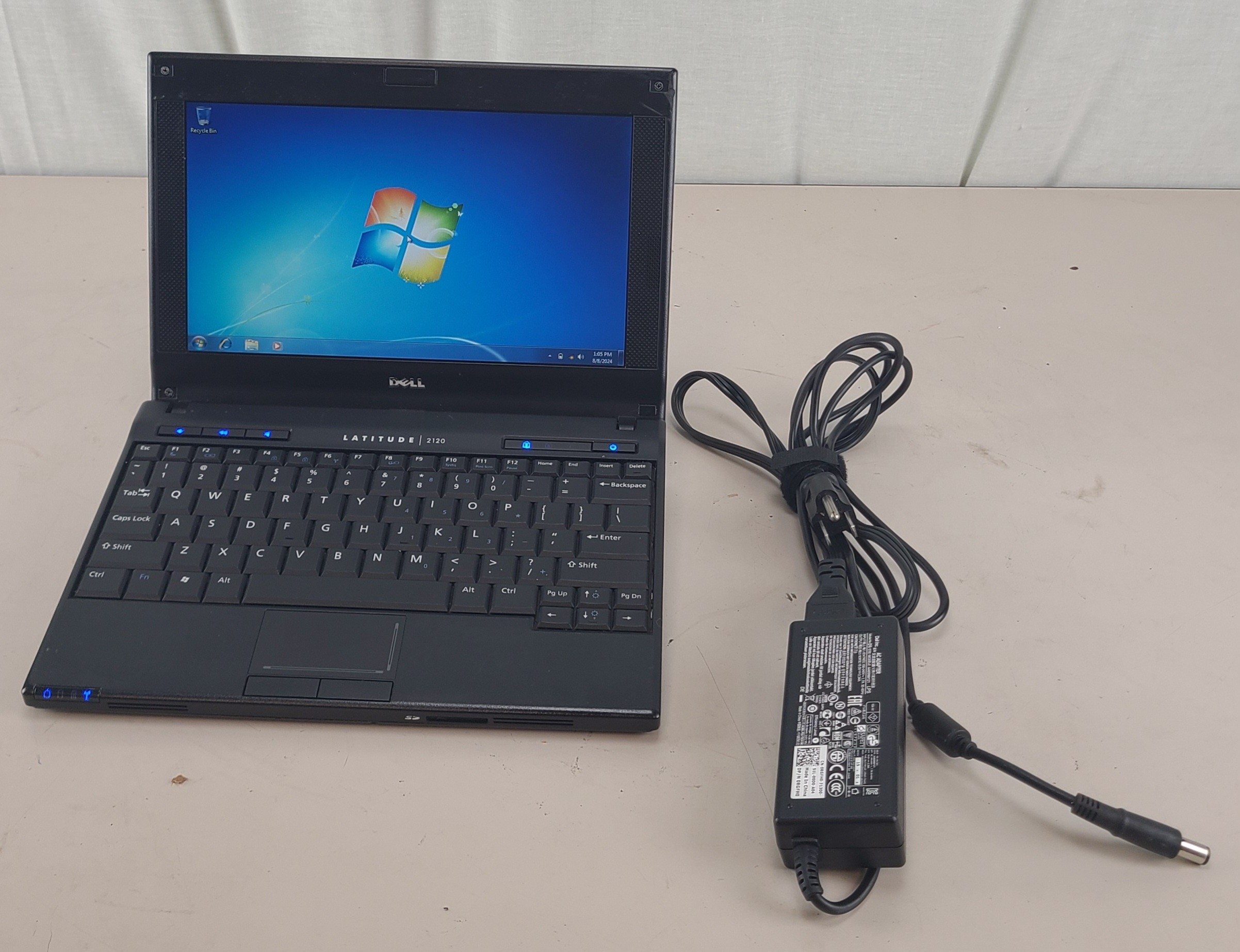 Dell Latitude 2120 Intel Atom N455 2GB 320GB HDD WIN 7 PRO