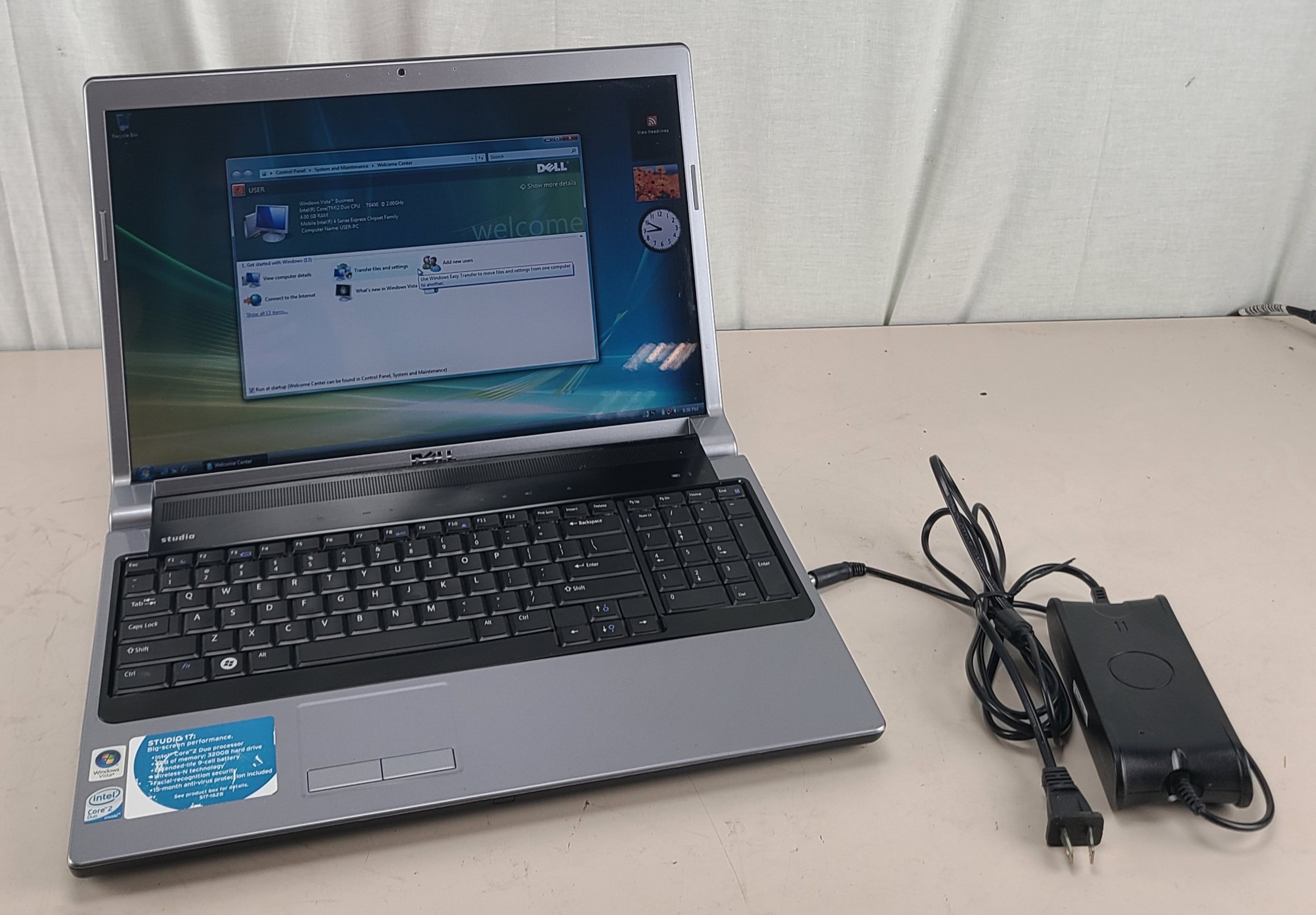 Dell Studio 1737 Intel C2D T6400 4GB 320GB HDD WIN VISTA BUS.