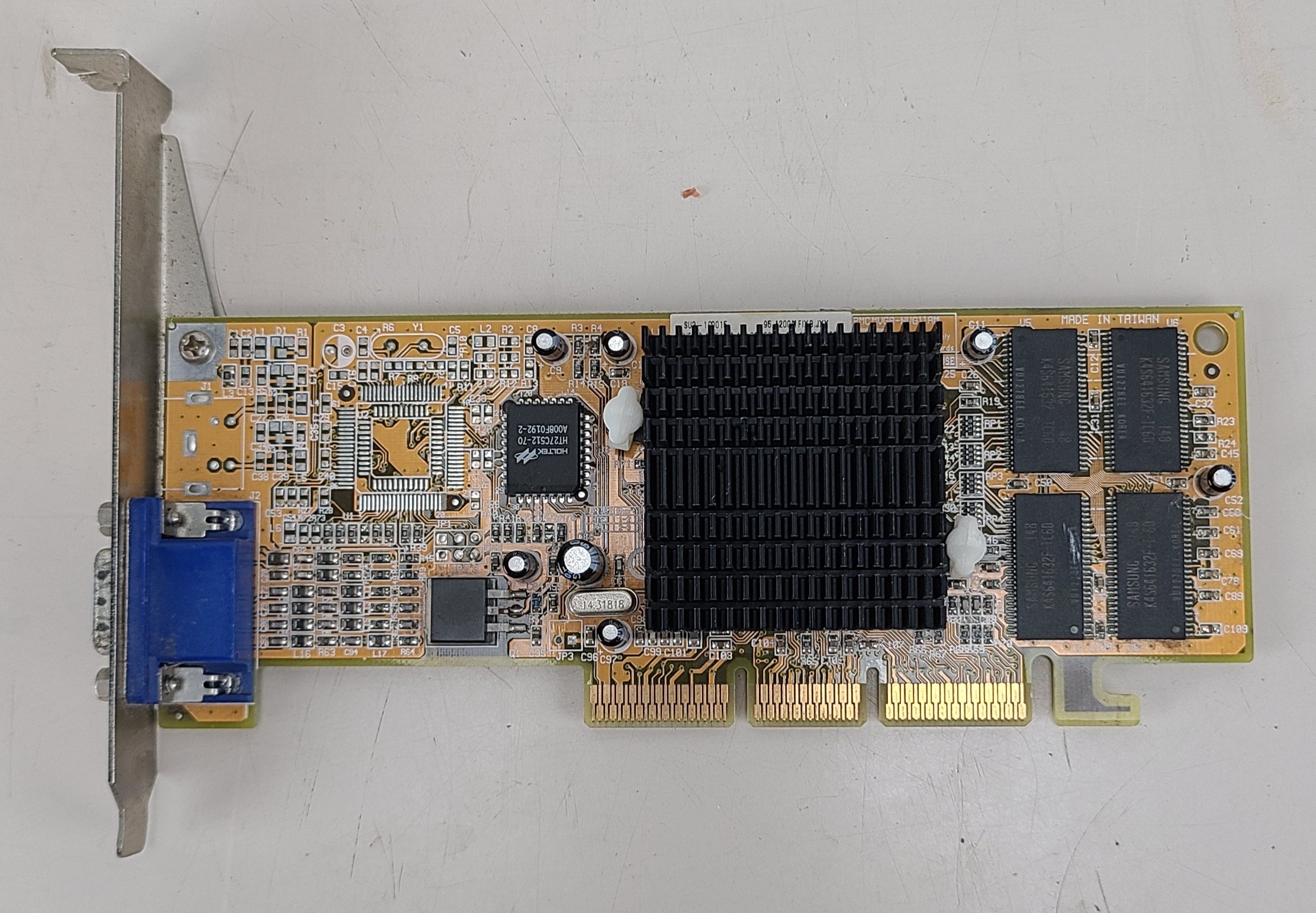 NVIDIA GeForce2 MX-200 32MB AGP