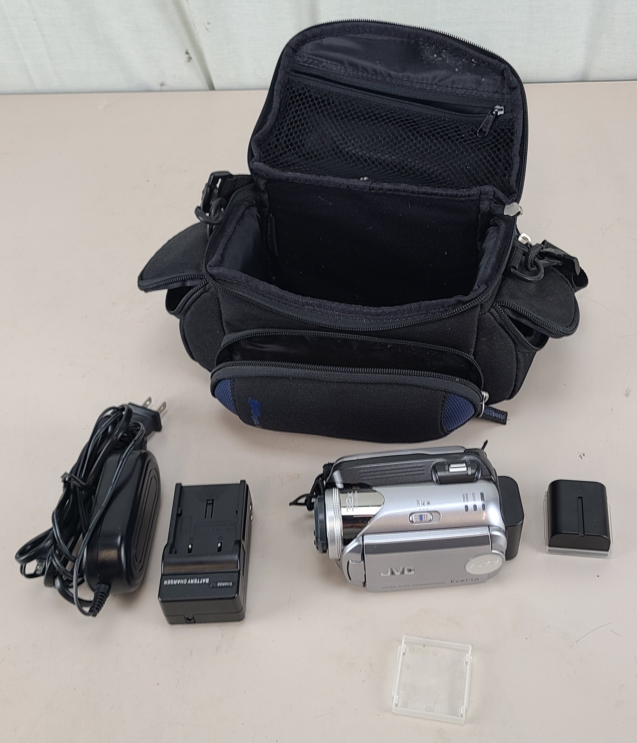JVC Everio GZ-MG21U Hard Disk Camcorder