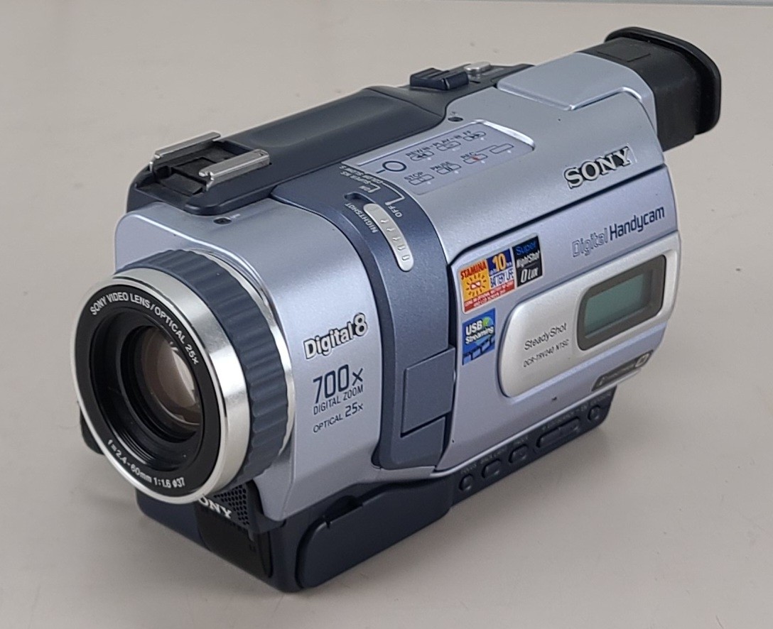FOR PARTS Sony DCR-TRV240 Digital Handycam NO BATTERY/STUCK TAPE