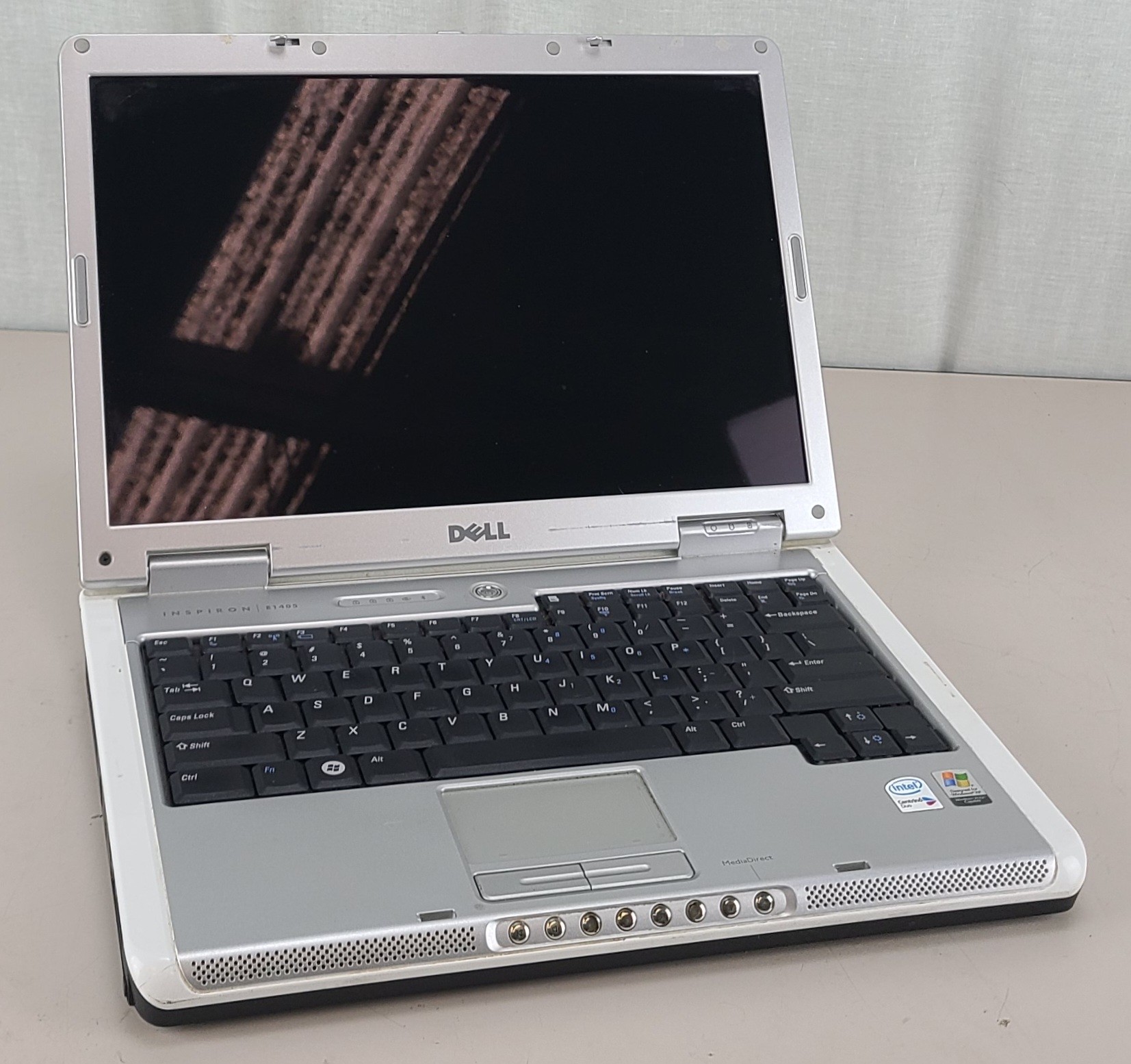 FOR PARTS Dell Inspiron E1405 1GB 100GB HDD BAD POWER