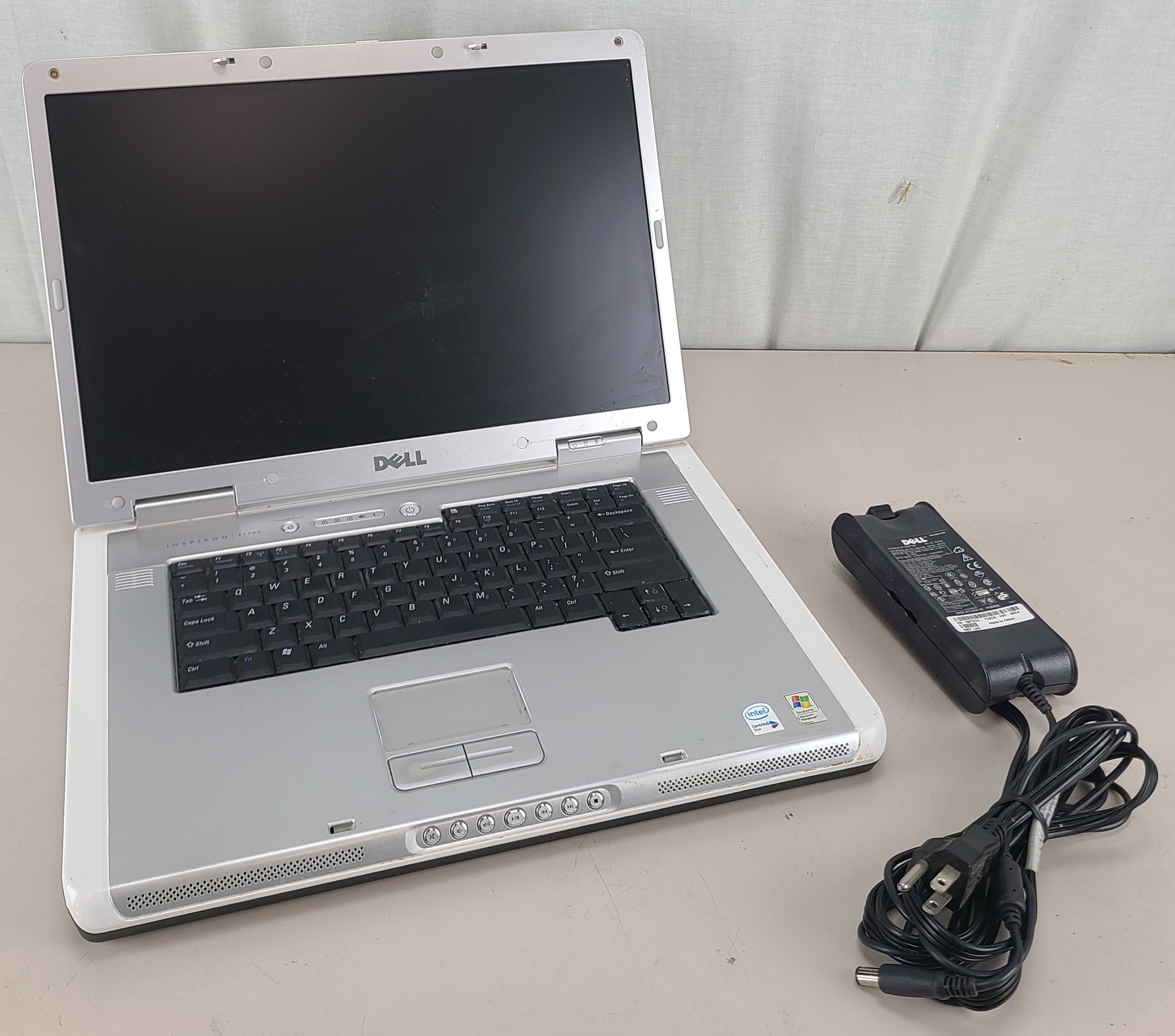 Dell Inspiron E1705 Core Duo 1GB 118GB HDD WIN XP PRO BAD BATTERY