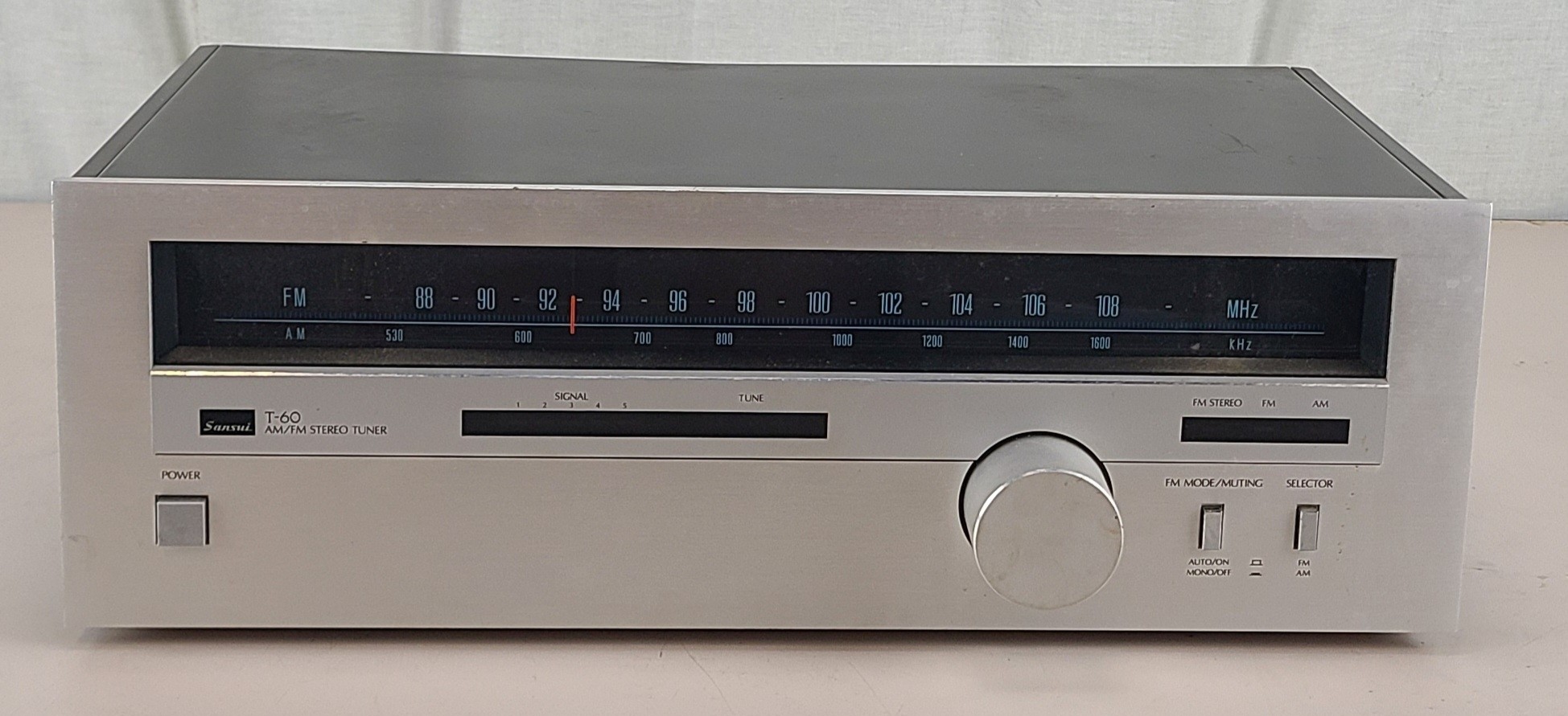 Sansui T-60 AM/FM Stereo Tuner