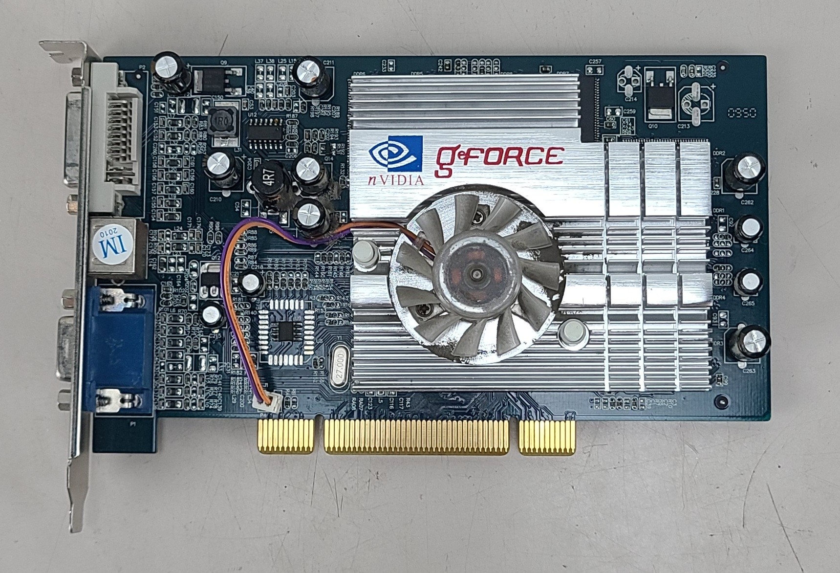 Nvidia GeForce FX5500 256MB 128bit PCI DVI