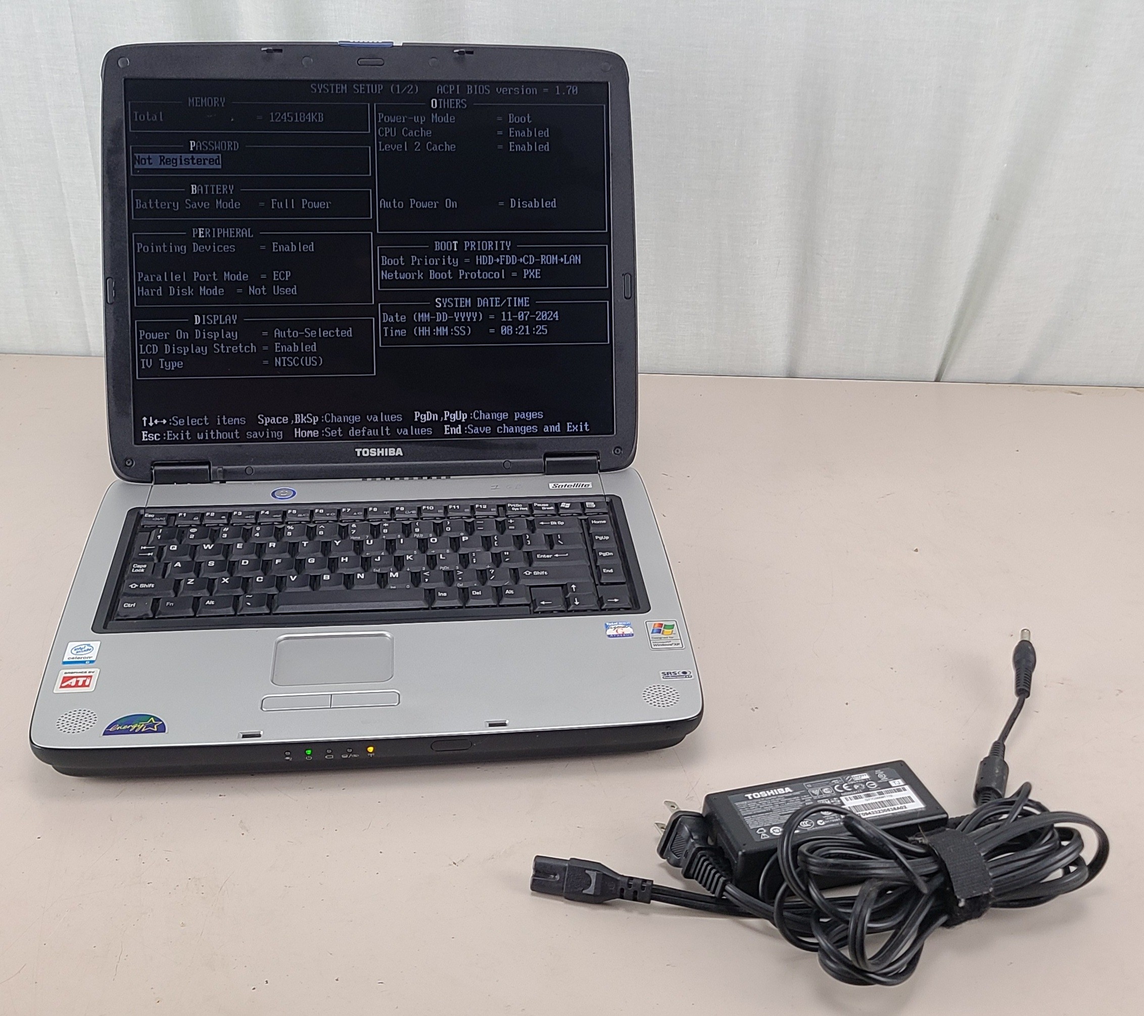 Toshiba Satellite A60 Laptop 15” Celeron 1GB RAM NO HDD/CADDY/OS