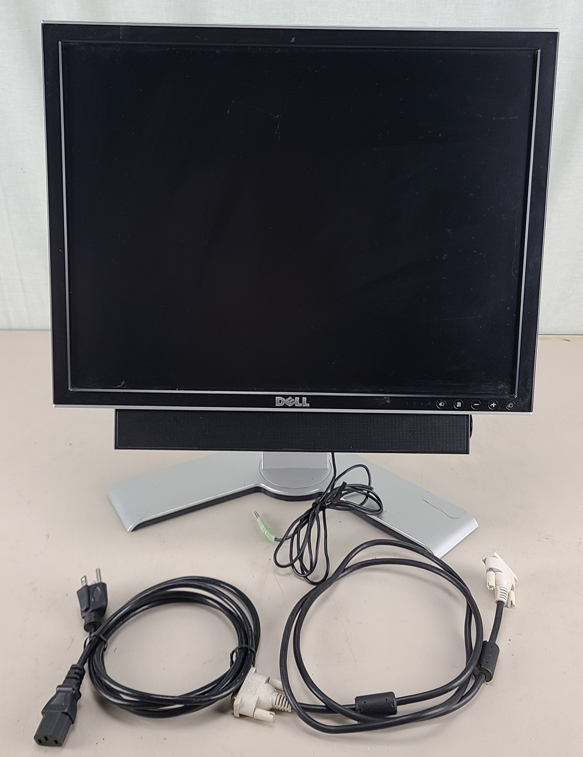Dell 2007FPb UltraSharp 20" LCD Monitor + Cables