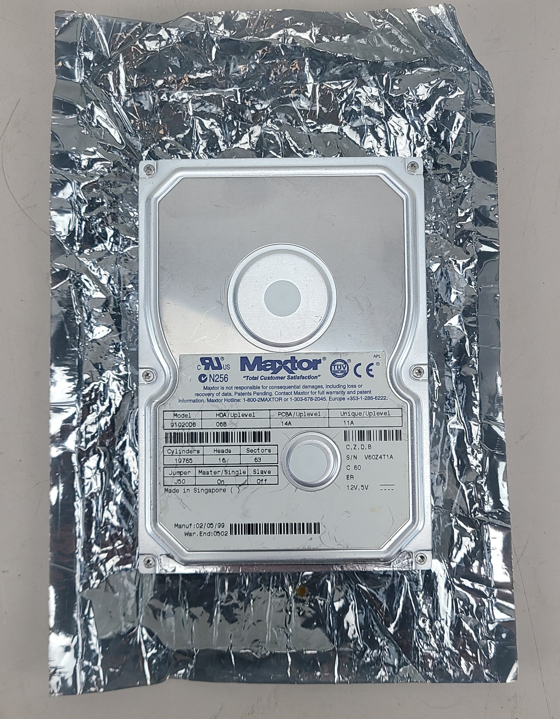 Maxtor 91020D6 10GB 3.5" IDE Hard Drive w/ Static Bag