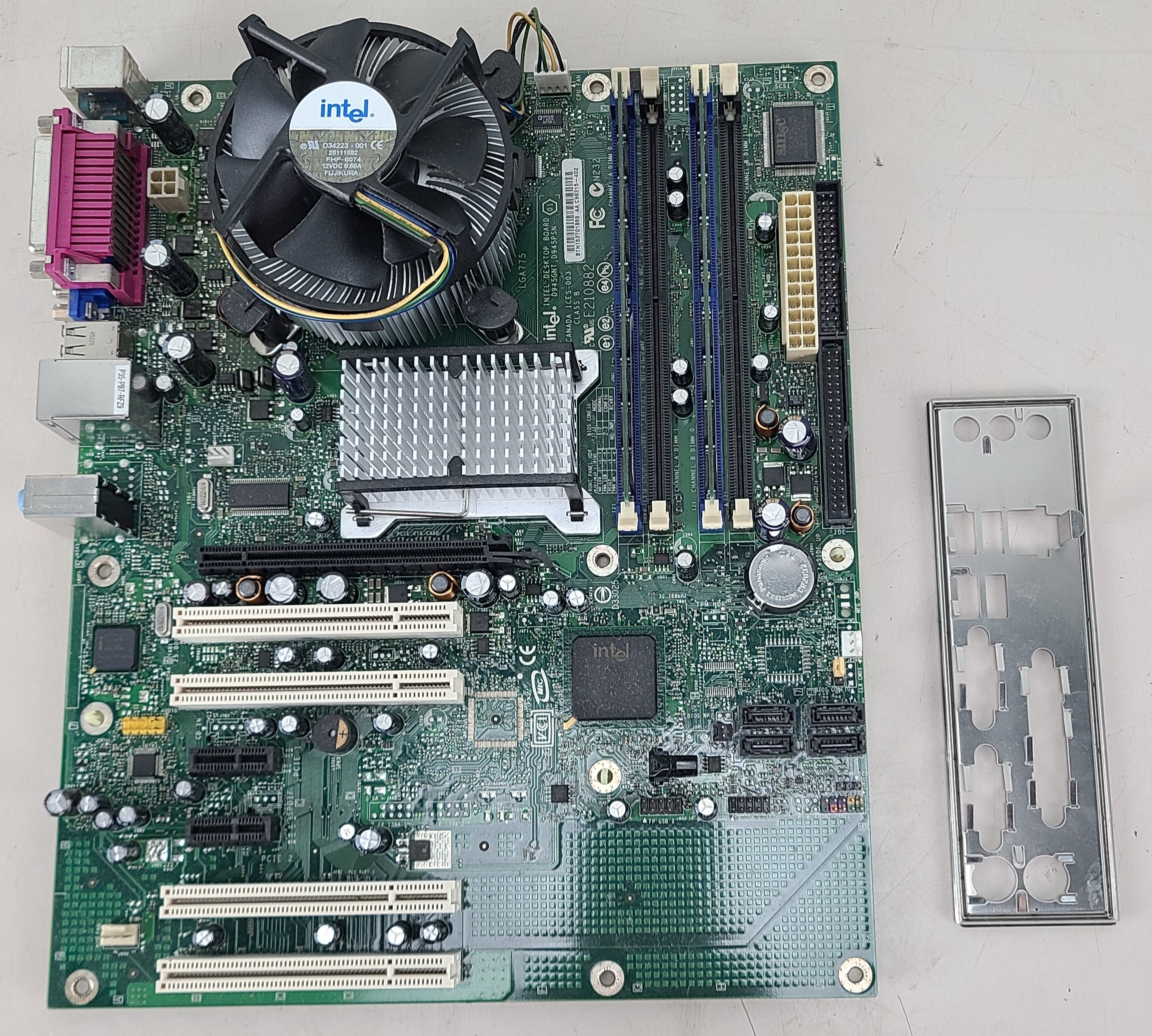 Intel D945GNT Board Motherboard Socket LGA775