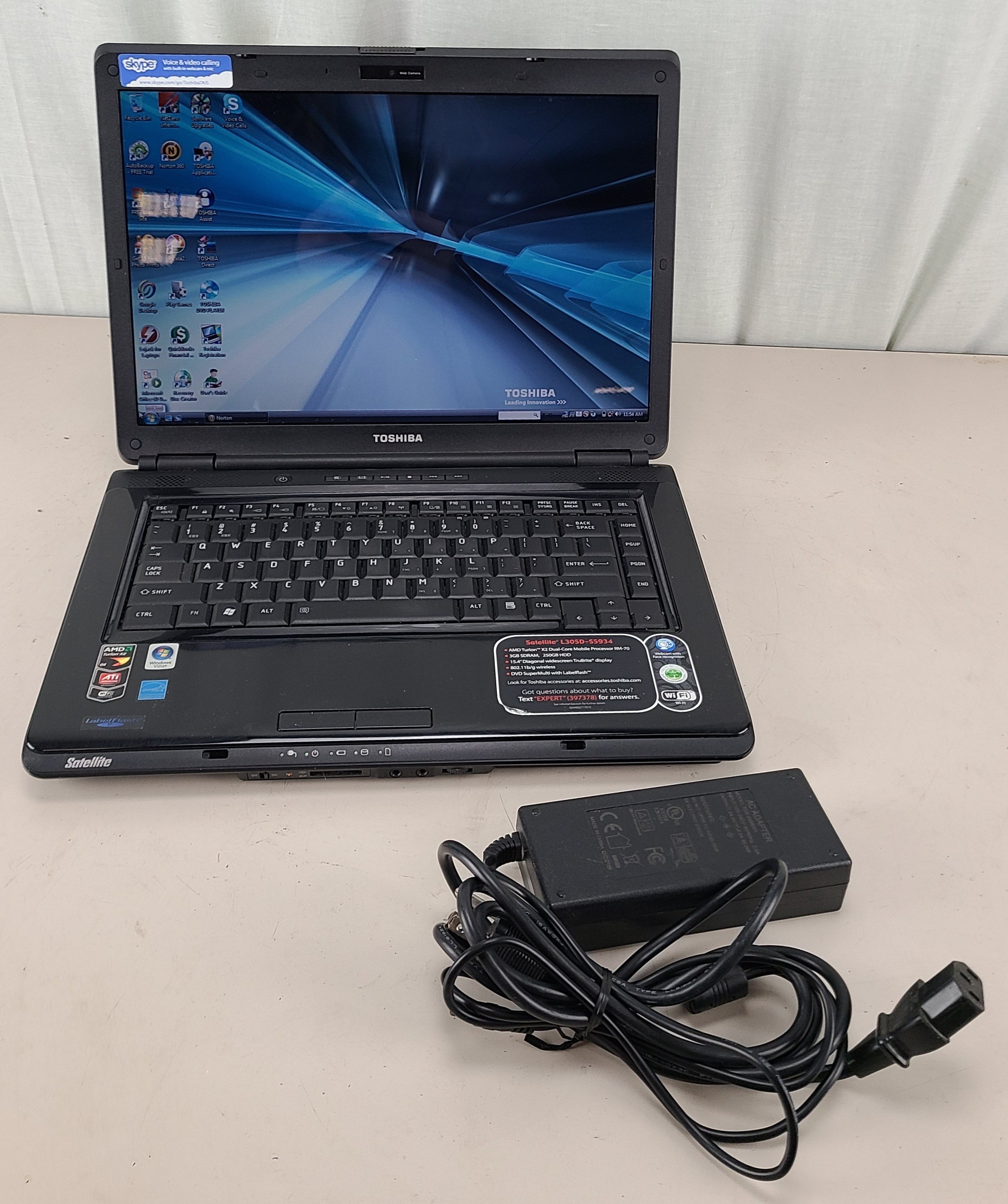 Toshiba Satellite L305D-S5934 AMD Turion X2 3GB 250GB HDD WIN VISTA HOME