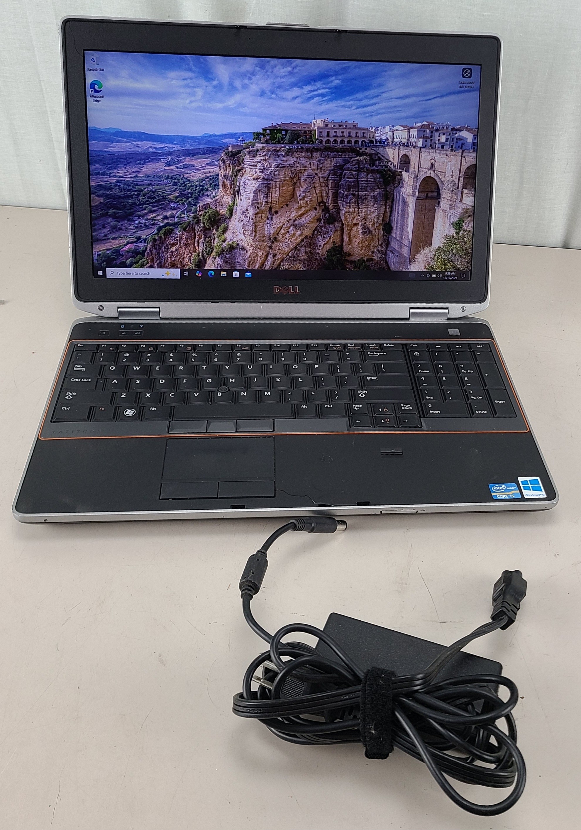 Dell Latitude E6520 Intel Core i5-2520M 8GB 500GB HDD WIN 10 PRO