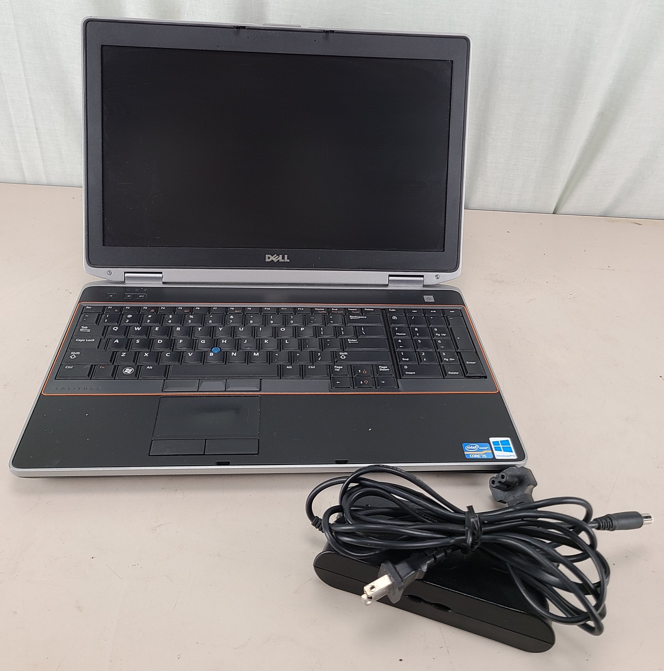 FOR PARTS Dell Latitude E6520 i5-2540M 8GB NO HDD/OS/BATTERY