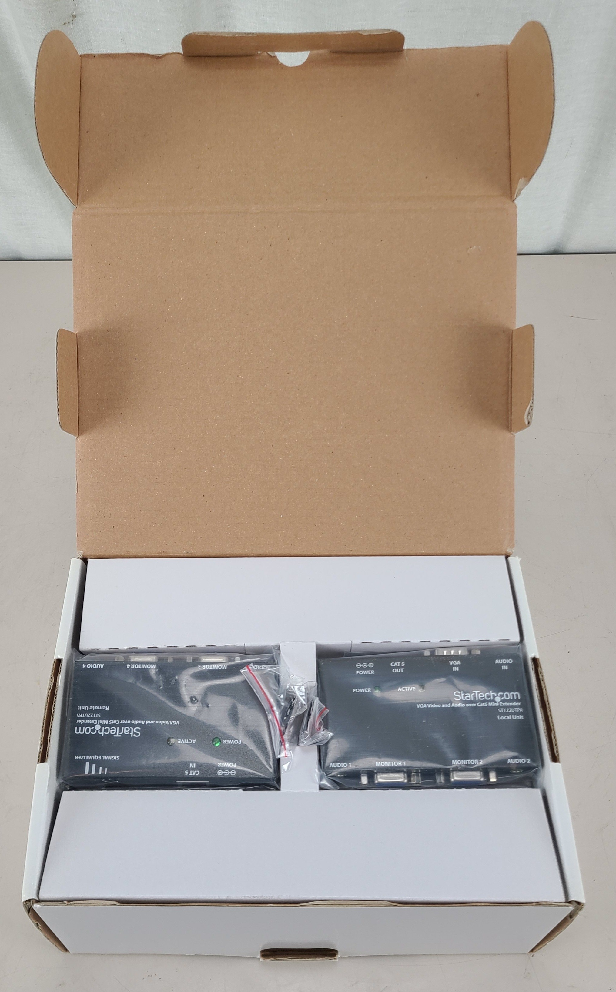 Open Box StarTech VGA Video and Audio over Cat5 Mini Extender ST122UTPA