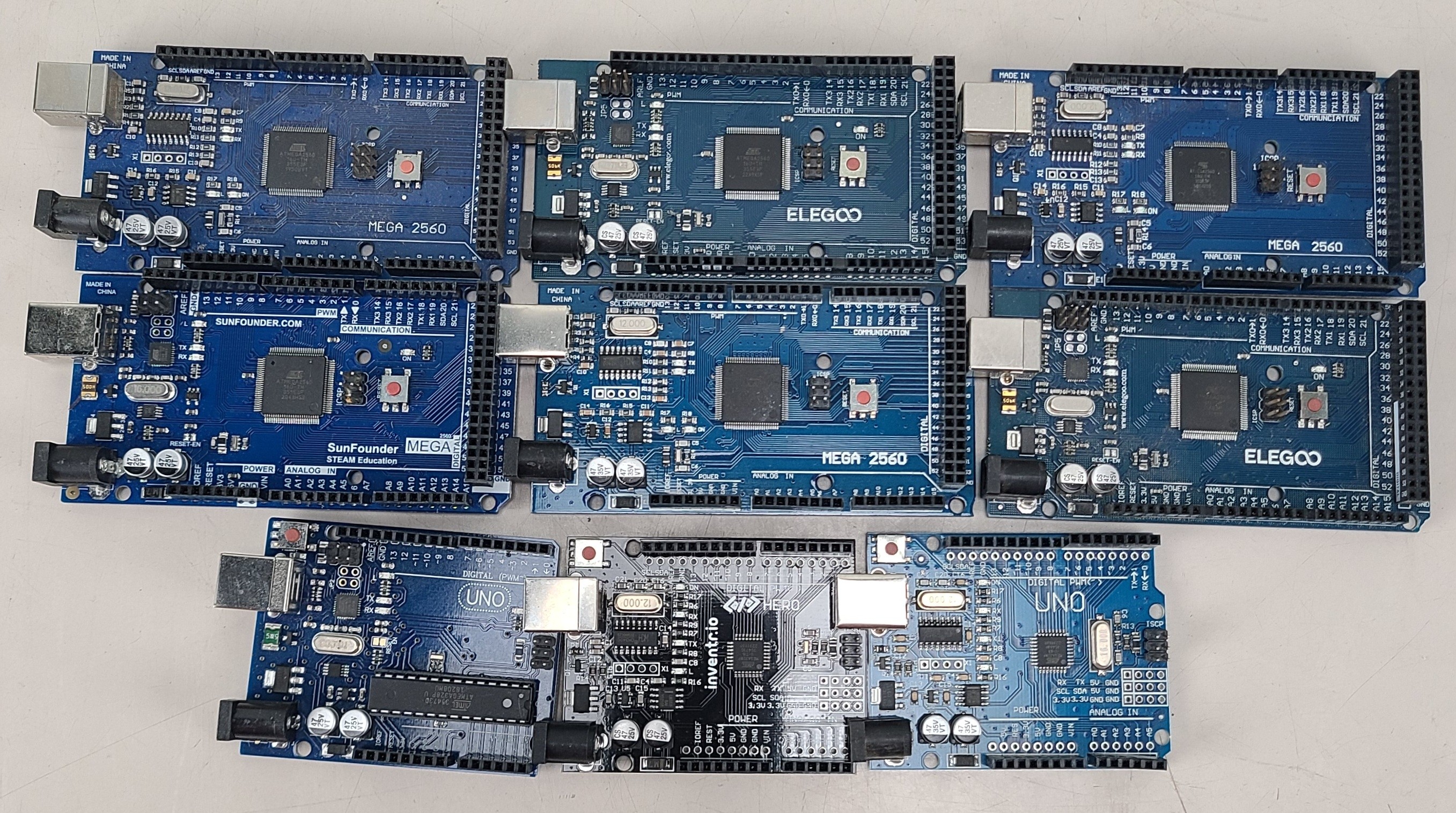Lot of 9 Used Varying Brands of Uno and Mega 2560 Boards