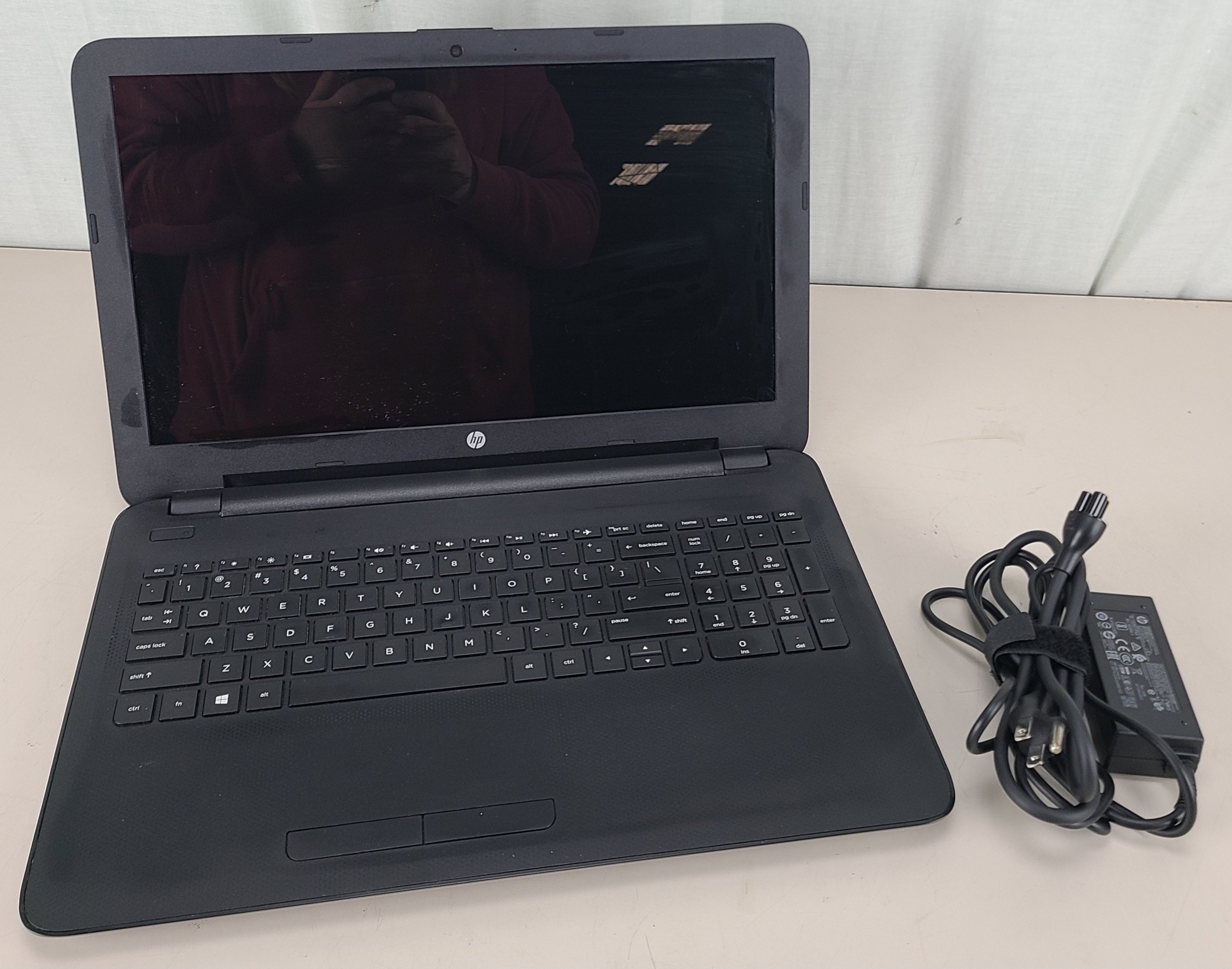 HP Notebook AMD A6-5200 4GB 500GB HDD NO OS BAD BATTERY