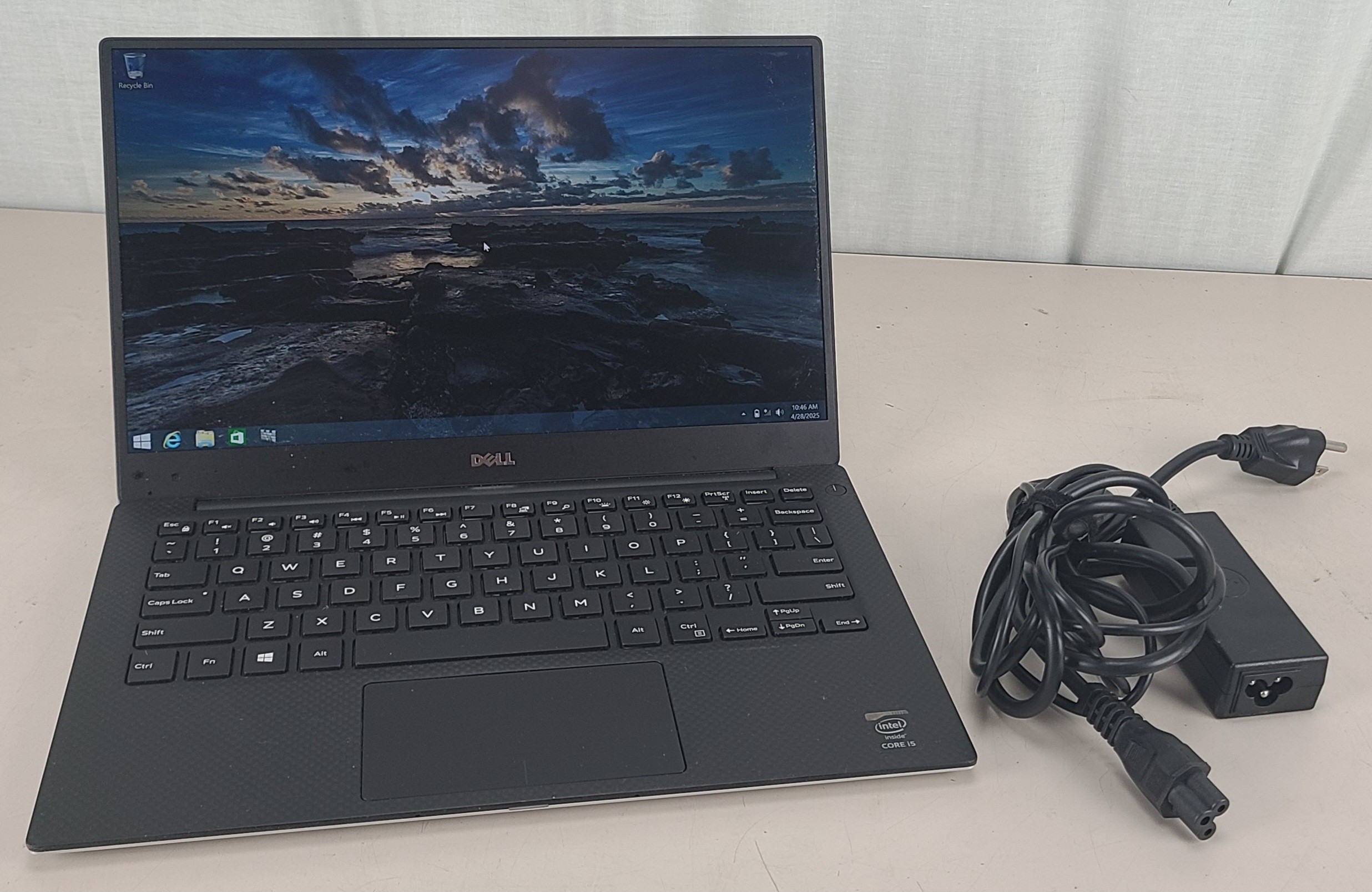 Dell XPS13 9343 13in Core i5-5200U 4GB 128GB HDD WIN 8.1