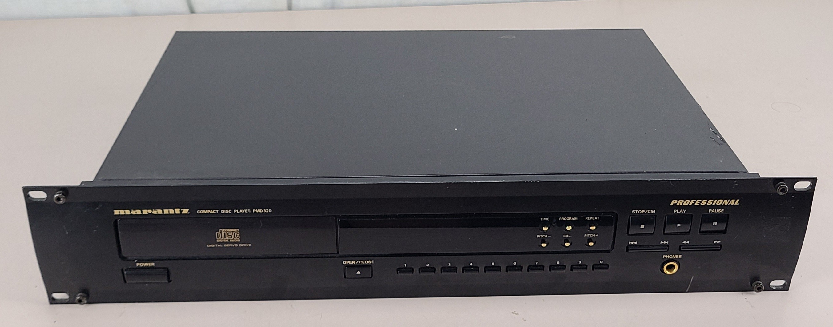 Vintage Marantz PMD320U Professional Rackmount CD Player NO REMOTE