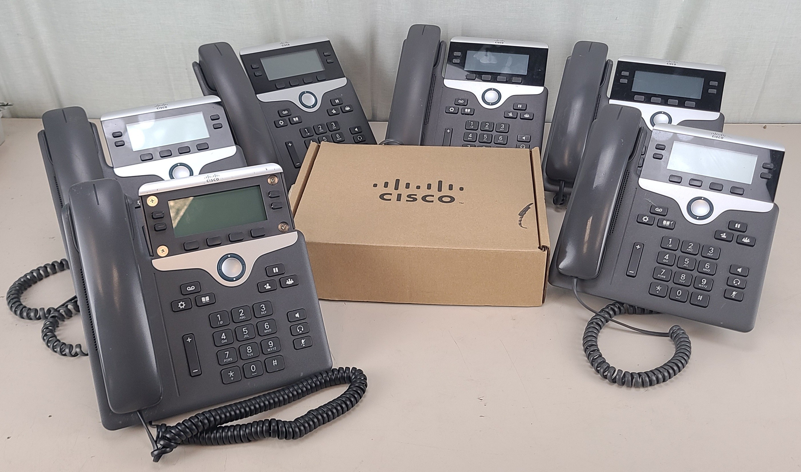Lot of 7 Cisco CP-7821-K9 VOIP Business Desk Phone w/ Stands + Handsets