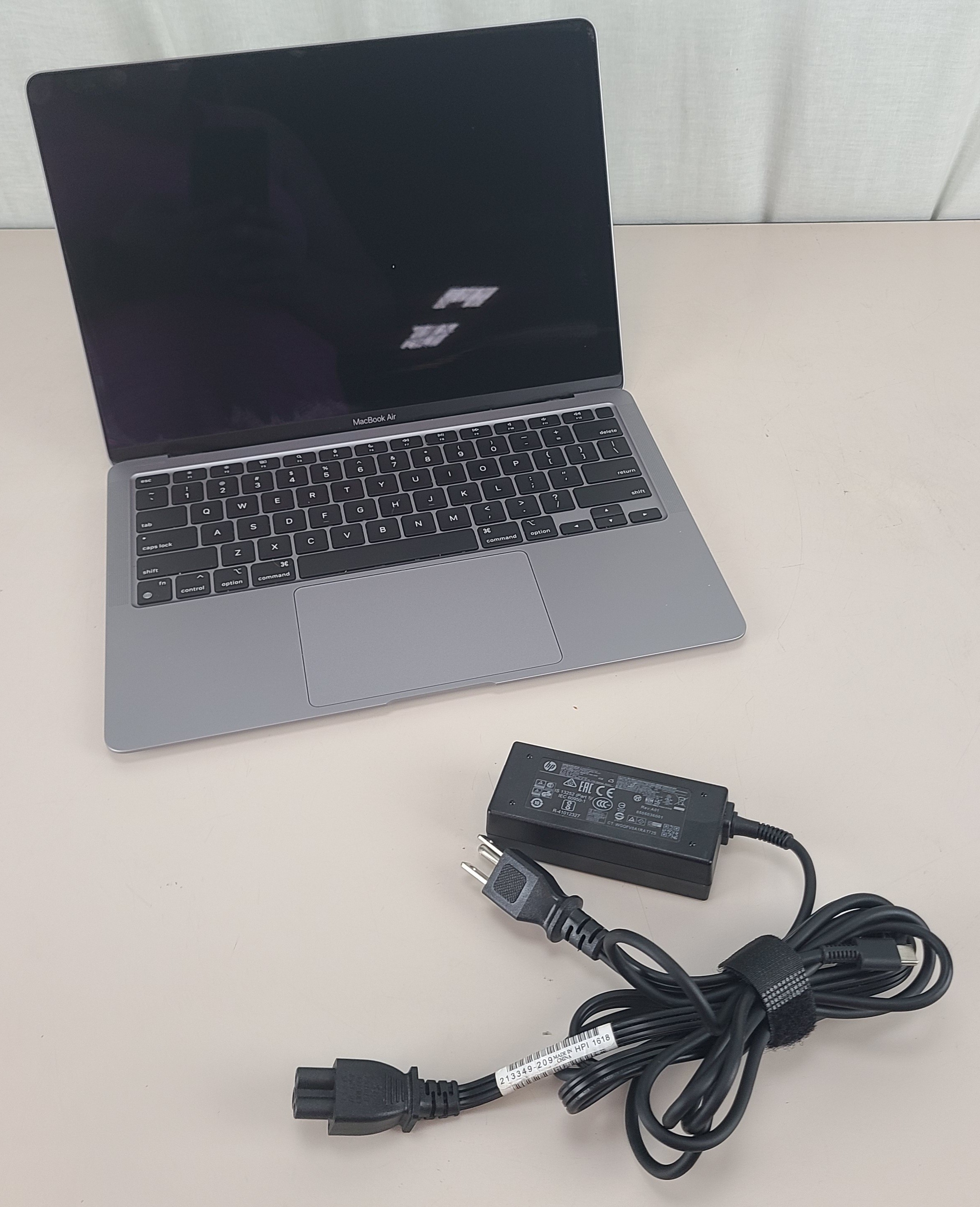 Apple MacBook Air A2337 M1 8GB 256GB SSD mac0S Big Sur BAD BATTERY
