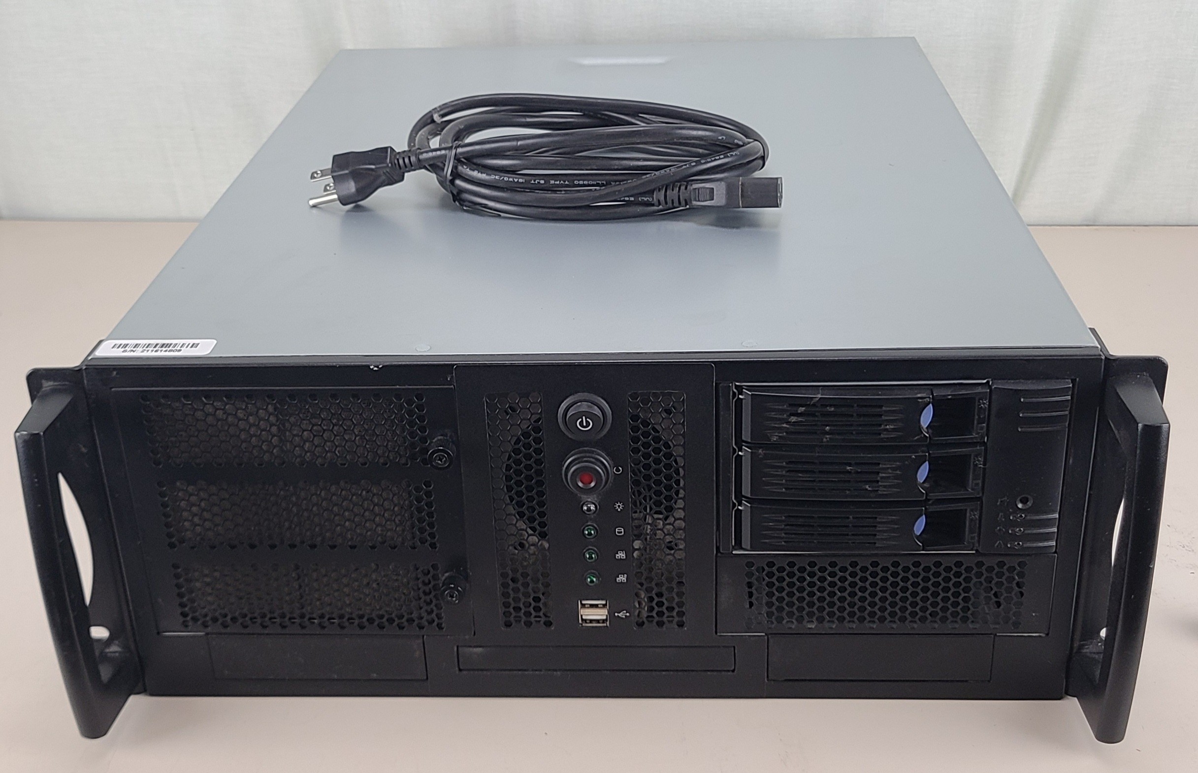 Supermicro 4U Server Xeon Silver 4310 64GB 1x RTX A4000 NO DRIVES