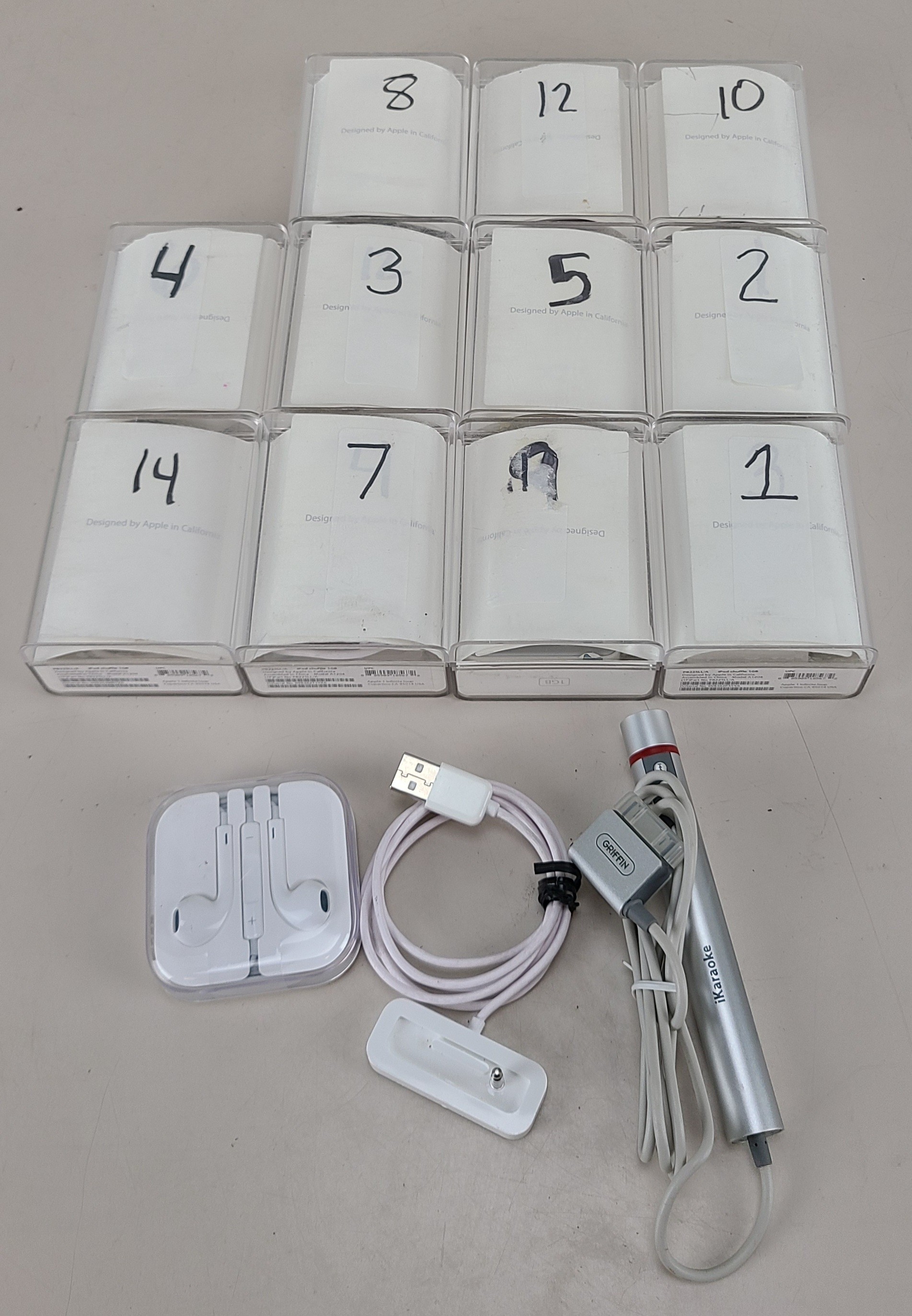 FOR PARTS Lot of 11 Apple iPod Shuffle w/ Some Accessories BAD BATTERIES