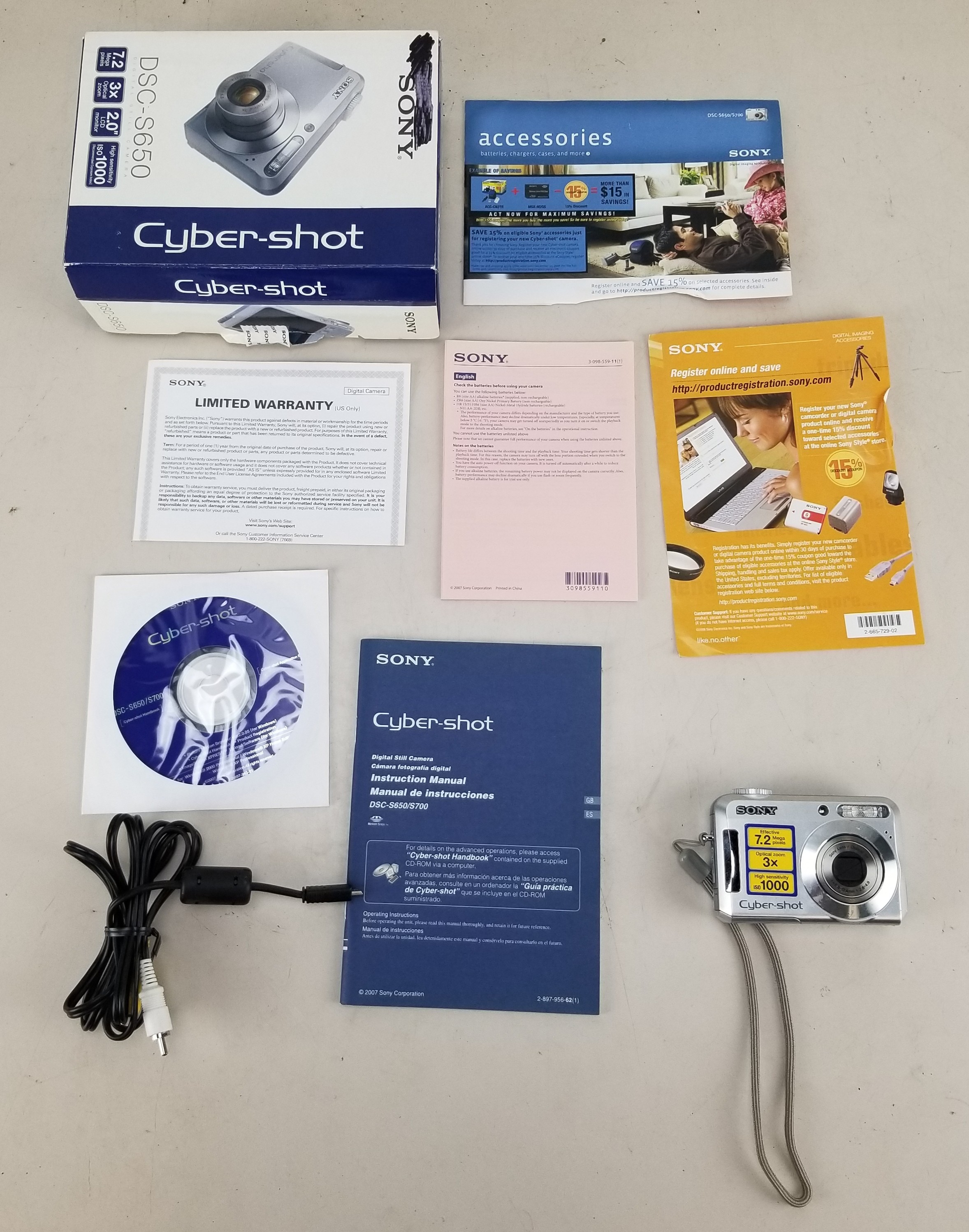 Sony Cyber-shot DSC-S650 7.2M Zoom Compact Digital Camera with Accessories