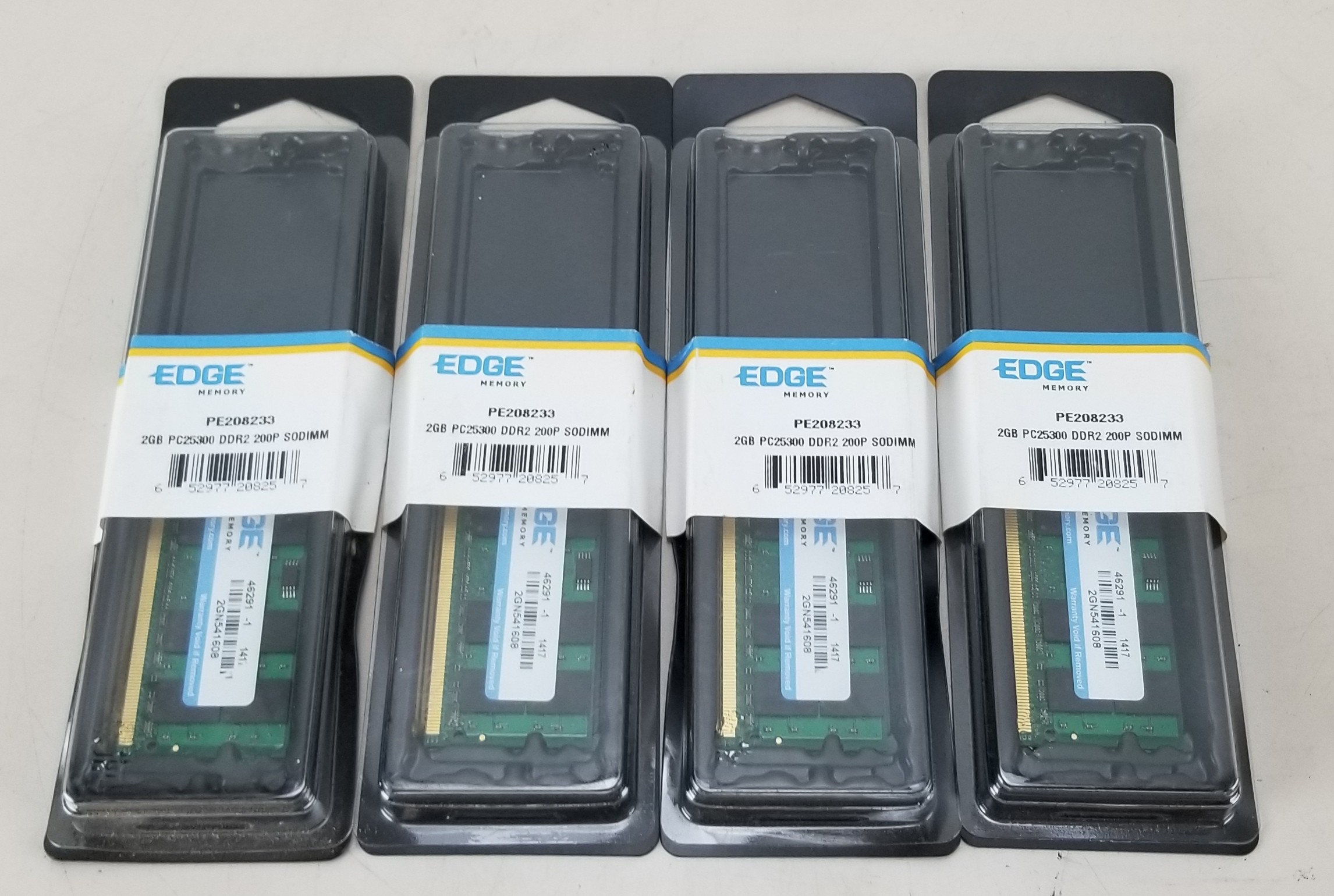 Lot of 4 EDGE Memory PE208233 2GB PC25300 DDR2 200P SODIMM NEW