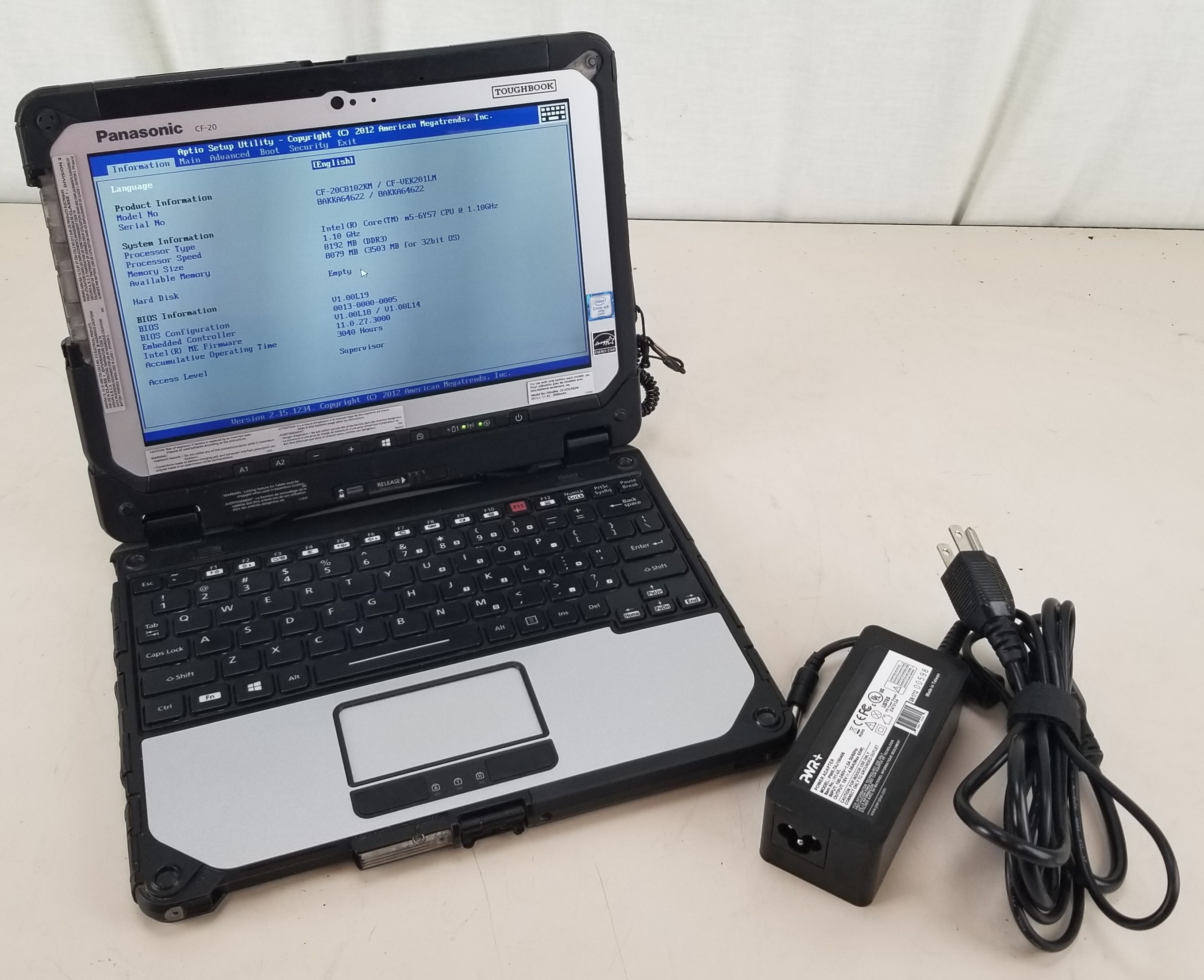 FOR PARTS Panasonic Toughbook CF-20 m5-6Y57 @ 1.10GHz 8GB NO HDD