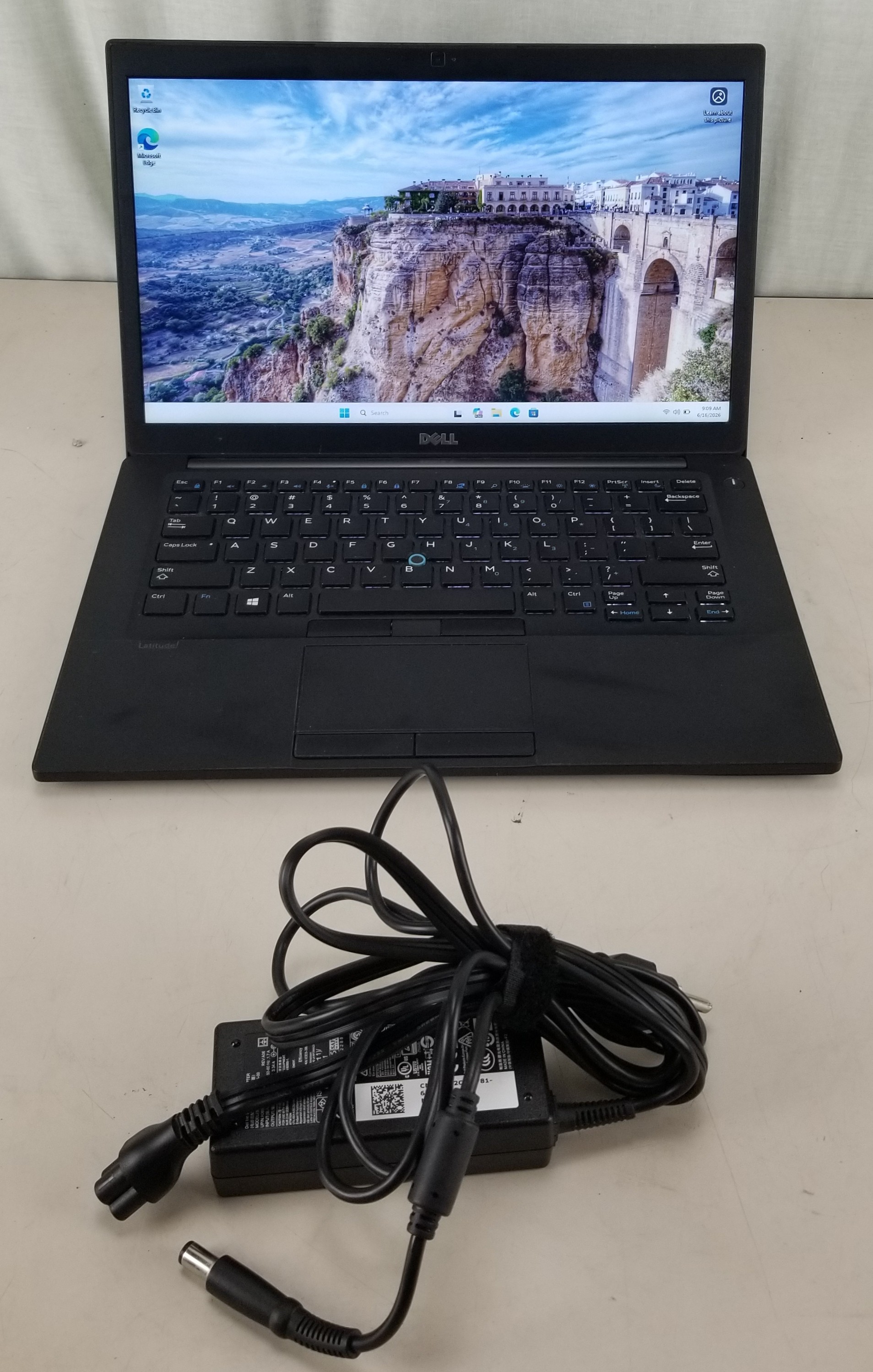Dell Latitude 7480 Core i5-6300U 14'' 2.4GHz 8GB 256GB SSD Windows 11 Pro