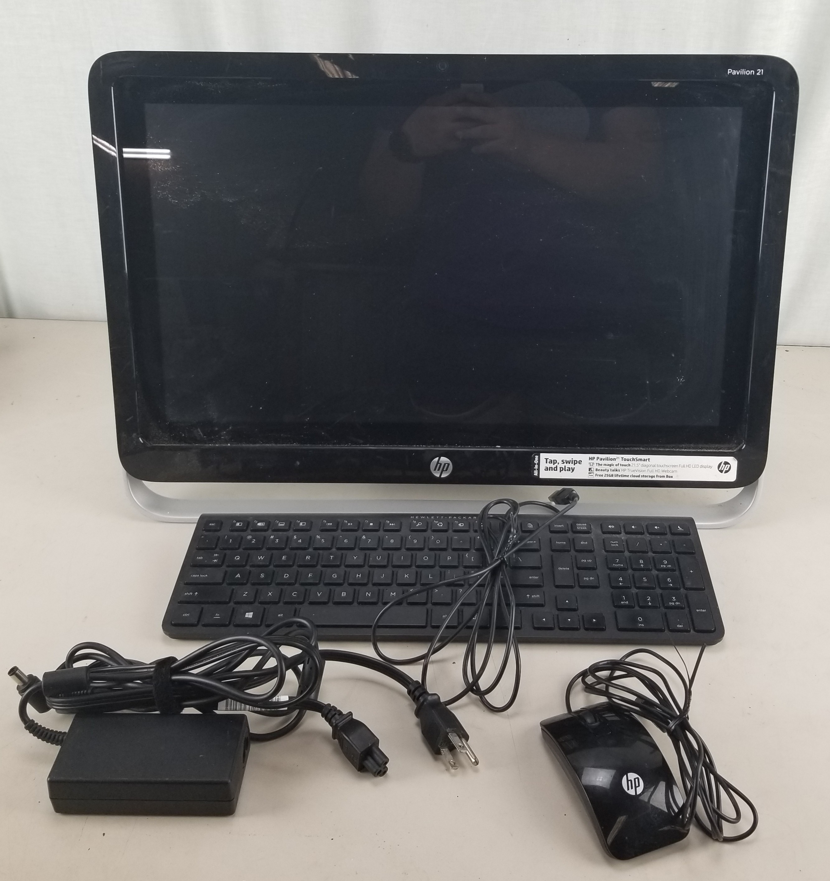 HP Pavilion TouchSmart 21 AIO AMD A4-5000 @ 1.50GHz 4GB 1TB HDD