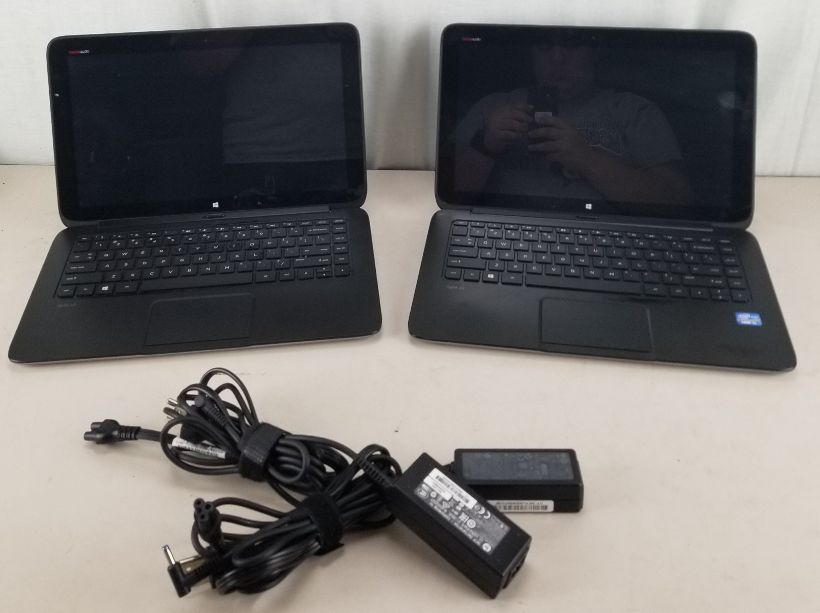 Lot of 2 HP Split x2 i3-3229Y @ 1.40GHz 4GB 128GB SSD WIN 10 HOME BAD BATTERY