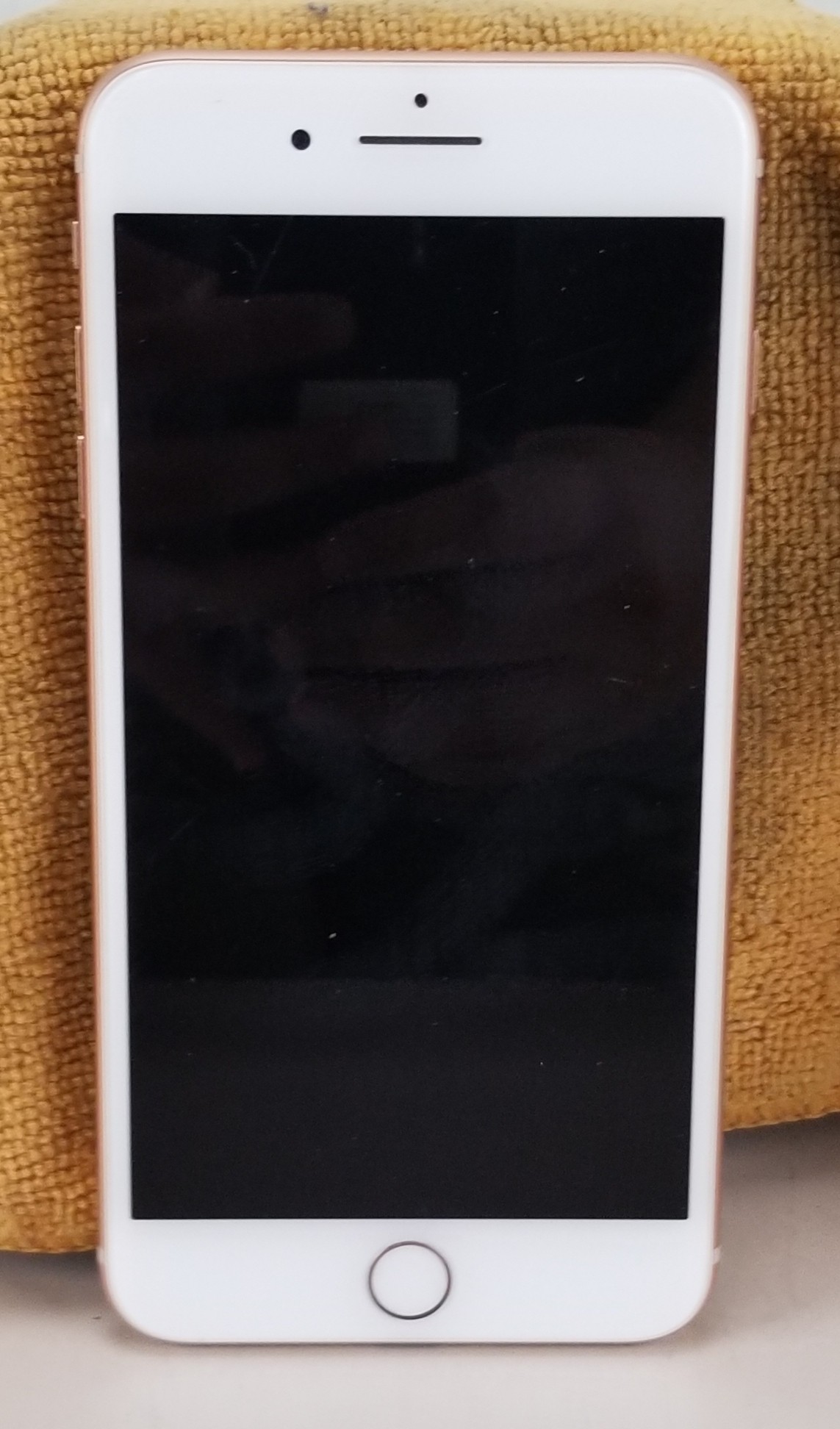 Apple iPhone 8 Plus MQ8V2LL/A 64GB Rose Gold UNLOCKED