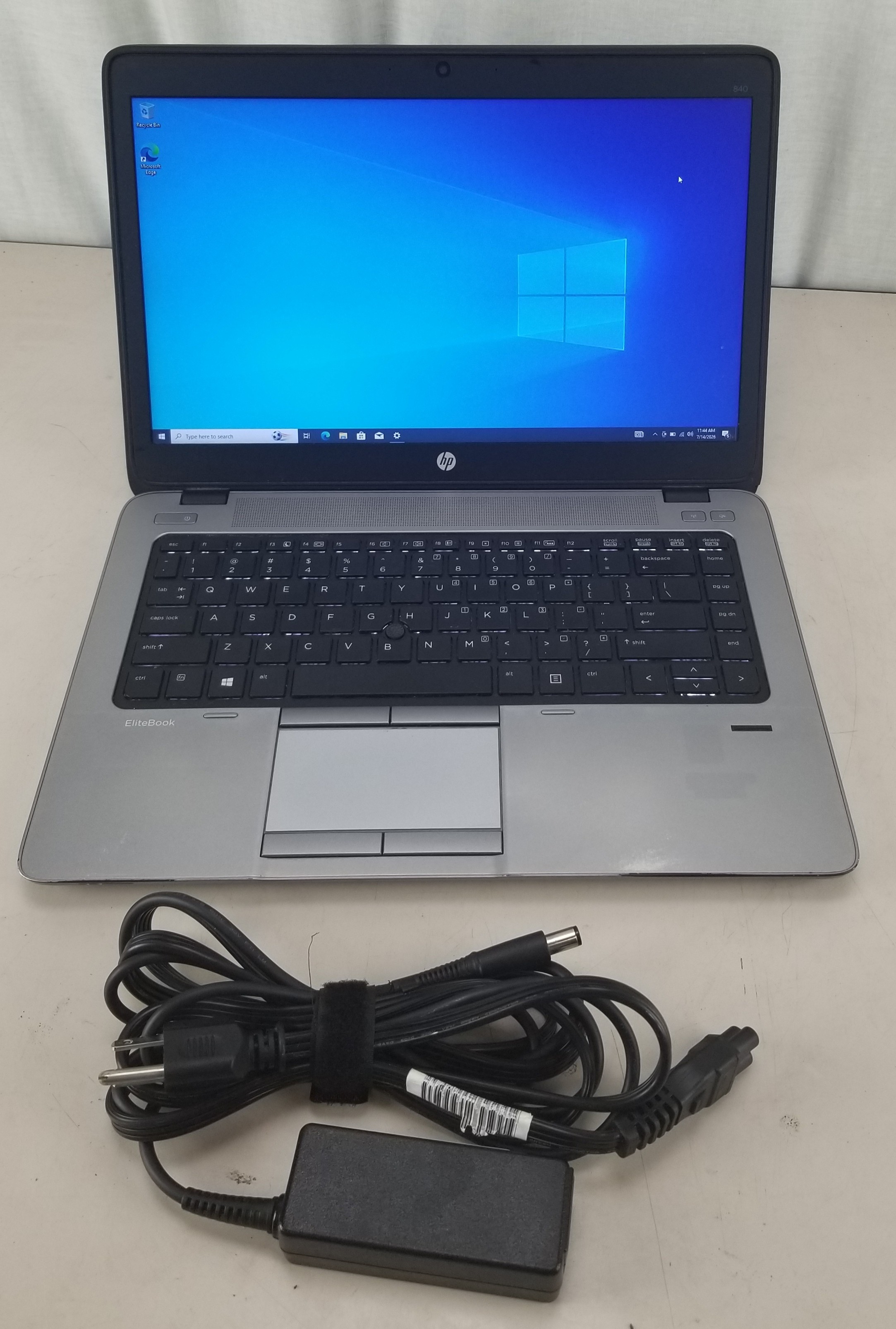 HP EliteBook 840 Core i5-4300U @ 1.90GHz 8GB 240GB SSD WIN 10 HOME