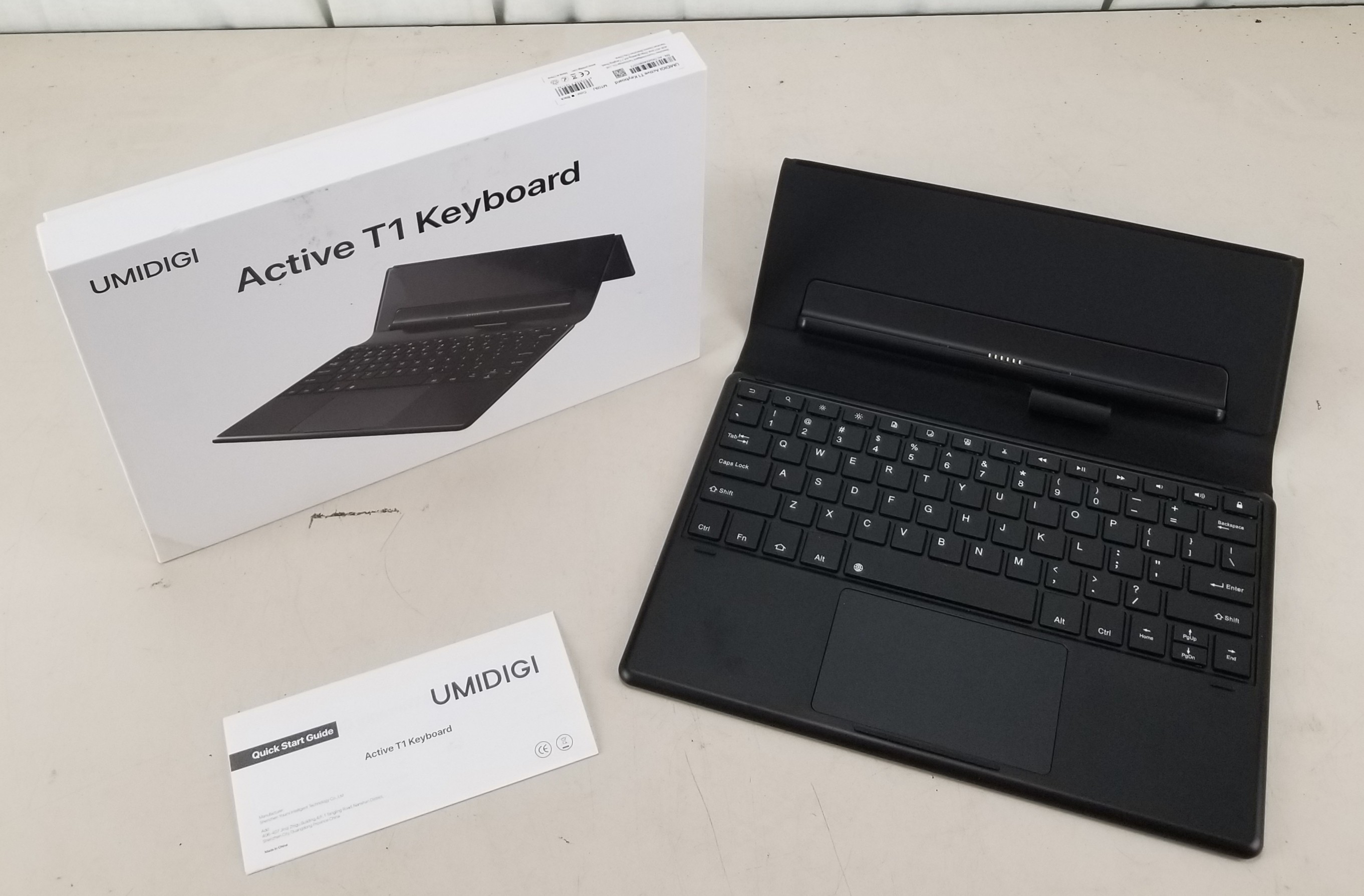 UMIDIGI Active T1 Keyboard w/ Case + Magnetic Stand (QWERTY) Black