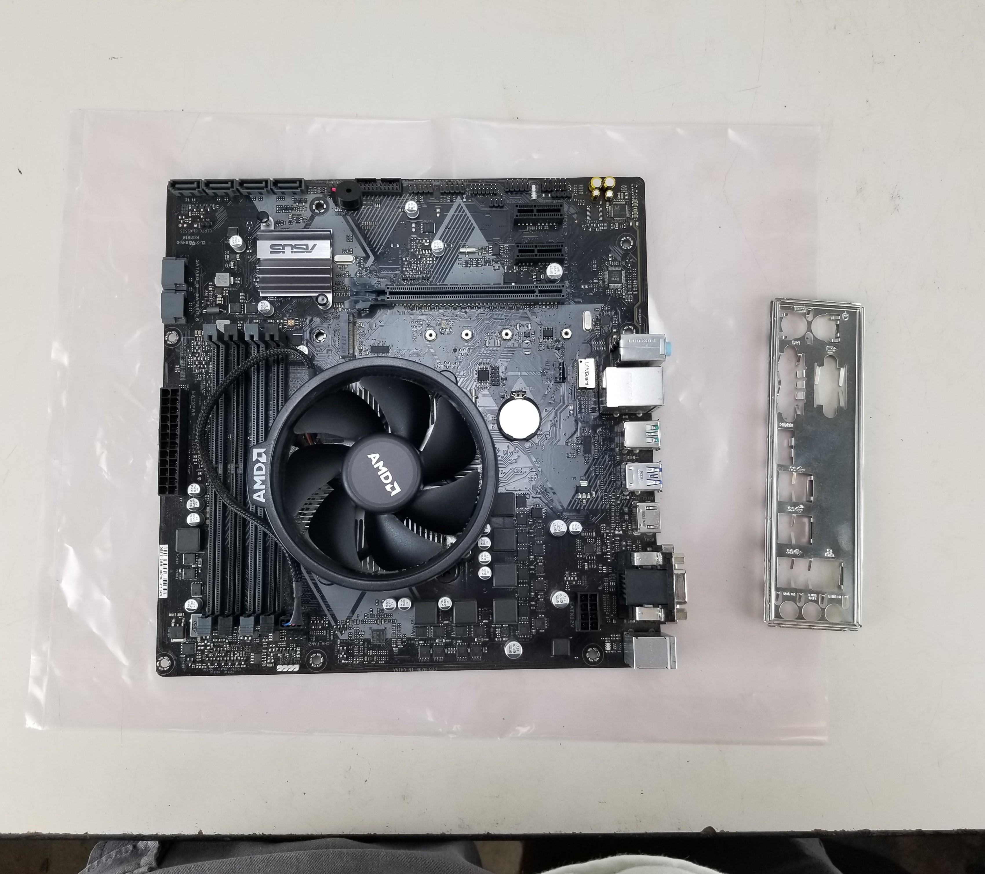 Asus Prime B450M-A Motherboard w/ AMD Ryzen 5 2400G