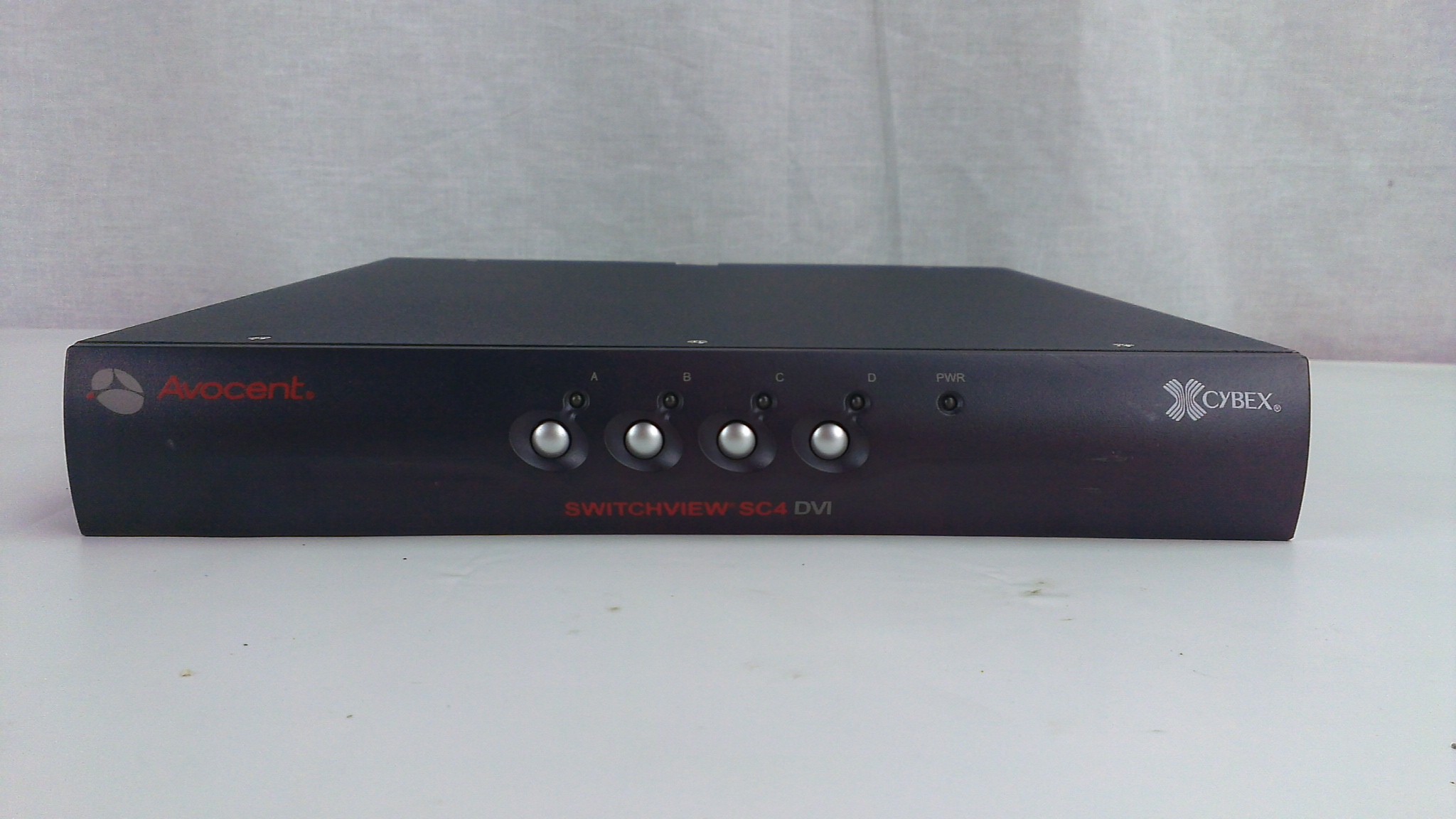 Nice Avocent Switchview SC4-DVI 4 Port PS/2 KVM Switch SC4PDV