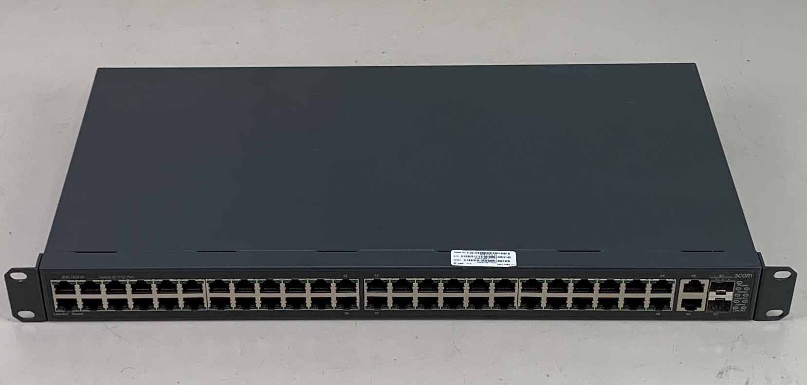 3Com 4210(3CR17334-91)10/100 52-port Managed Switch w/ Rackmount Brackets