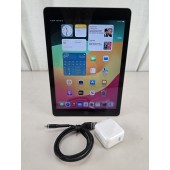 Apple iPad (6th Generation) A1893 32 GB, Wi-Fi, 9.7 in - Space Gray